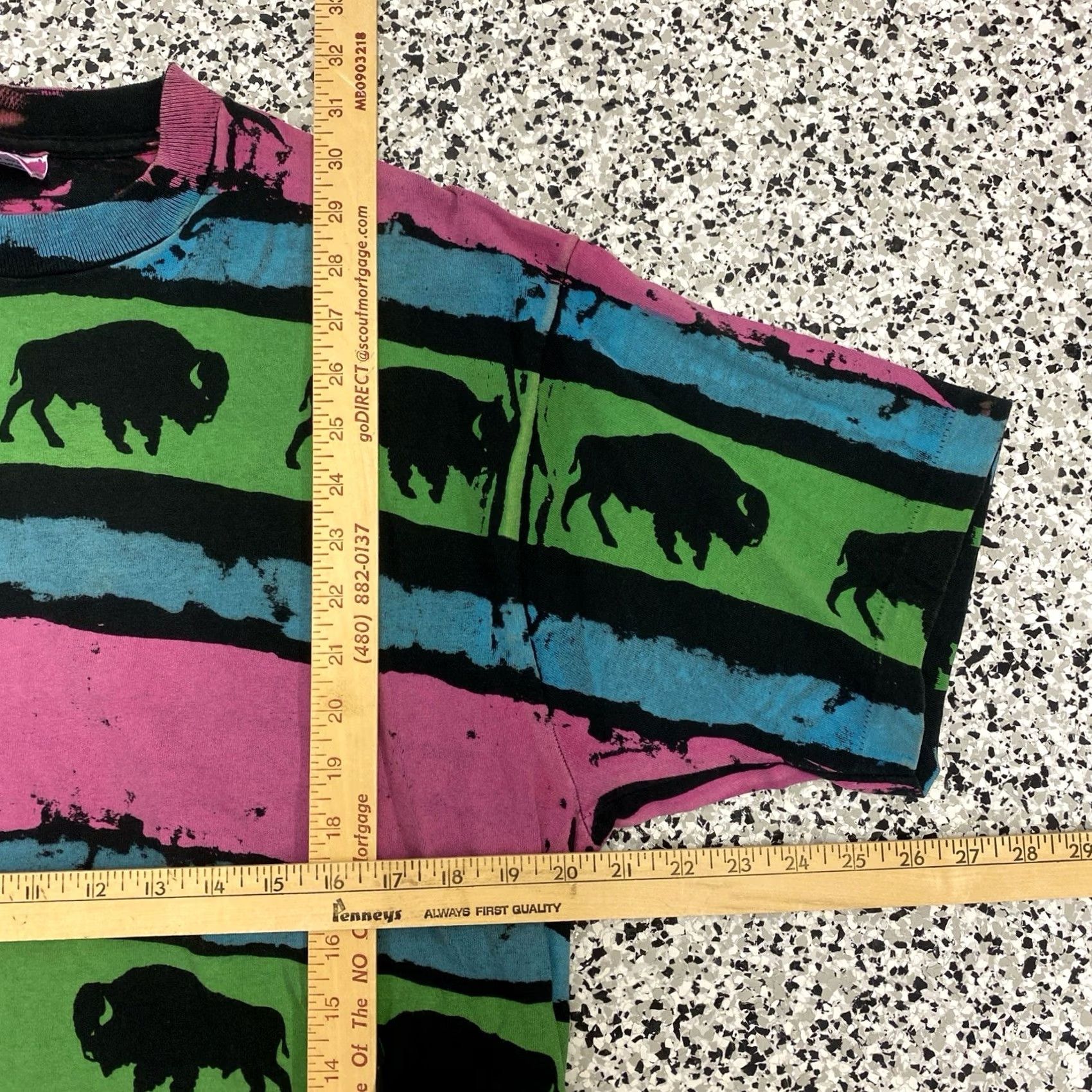 Fruit Of The Loom VINTAGE Buffalo AOP Art Graphic T Shirt XLarge USA Fruit Of The Loom Mens Size US XL / EU 56 / 4 - 2 Thumbnail