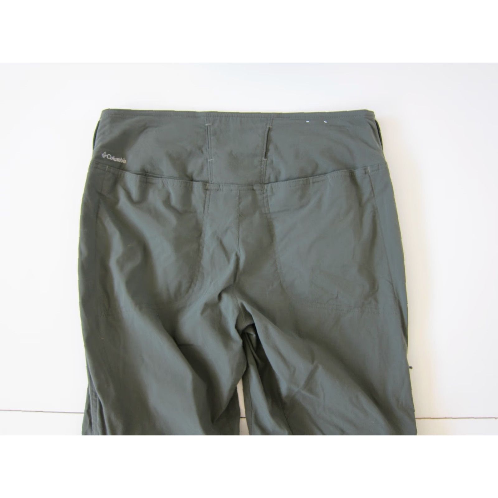 Vintage Columbia Omni Shield Army Green Nylon Stretch Convertible Pocket Cargo Pant 12S Womens Size 34" / US 12 / IT 48 - 5 Thumbnail