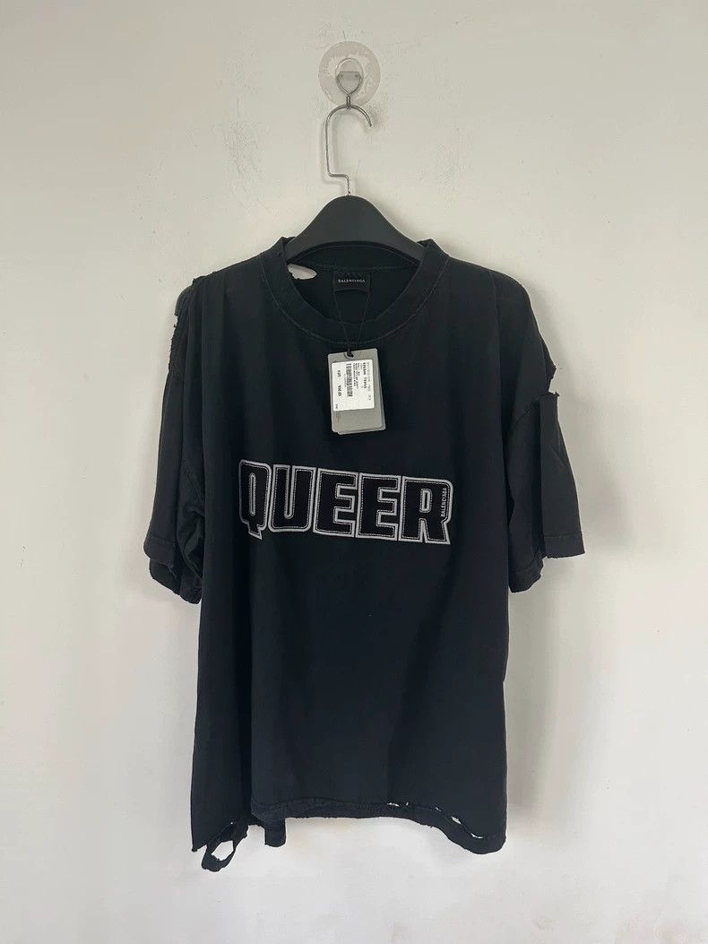 Balenciaga Balenciaga Queer Typo Boxy Short Sleeve T-Shirt Size US S / EU 44-46 / 1 - 1 Thumbnail