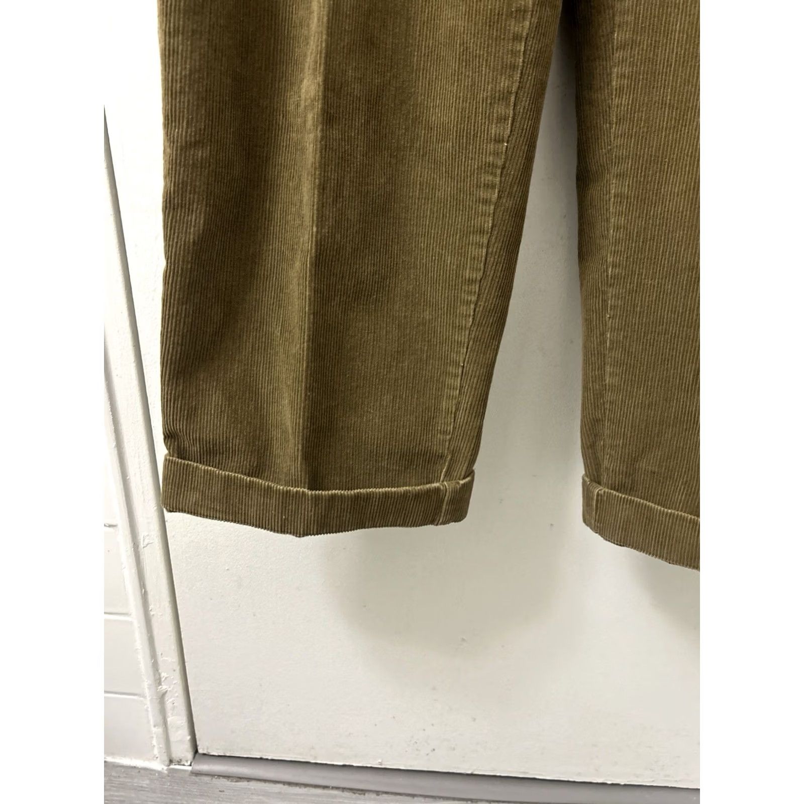 Vintage LL Bean Double L Corduroy Pants Mens 38x32 Brown Pleated Cuffed Natural Fit Size US 38 / EU 54 - 6 Thumbnail