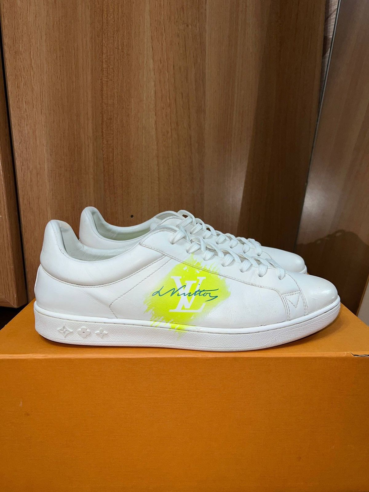 Louis Vuitton Louis Vuitton Luxembourg Size US 8 / EU 41 - 1 Thumbnail