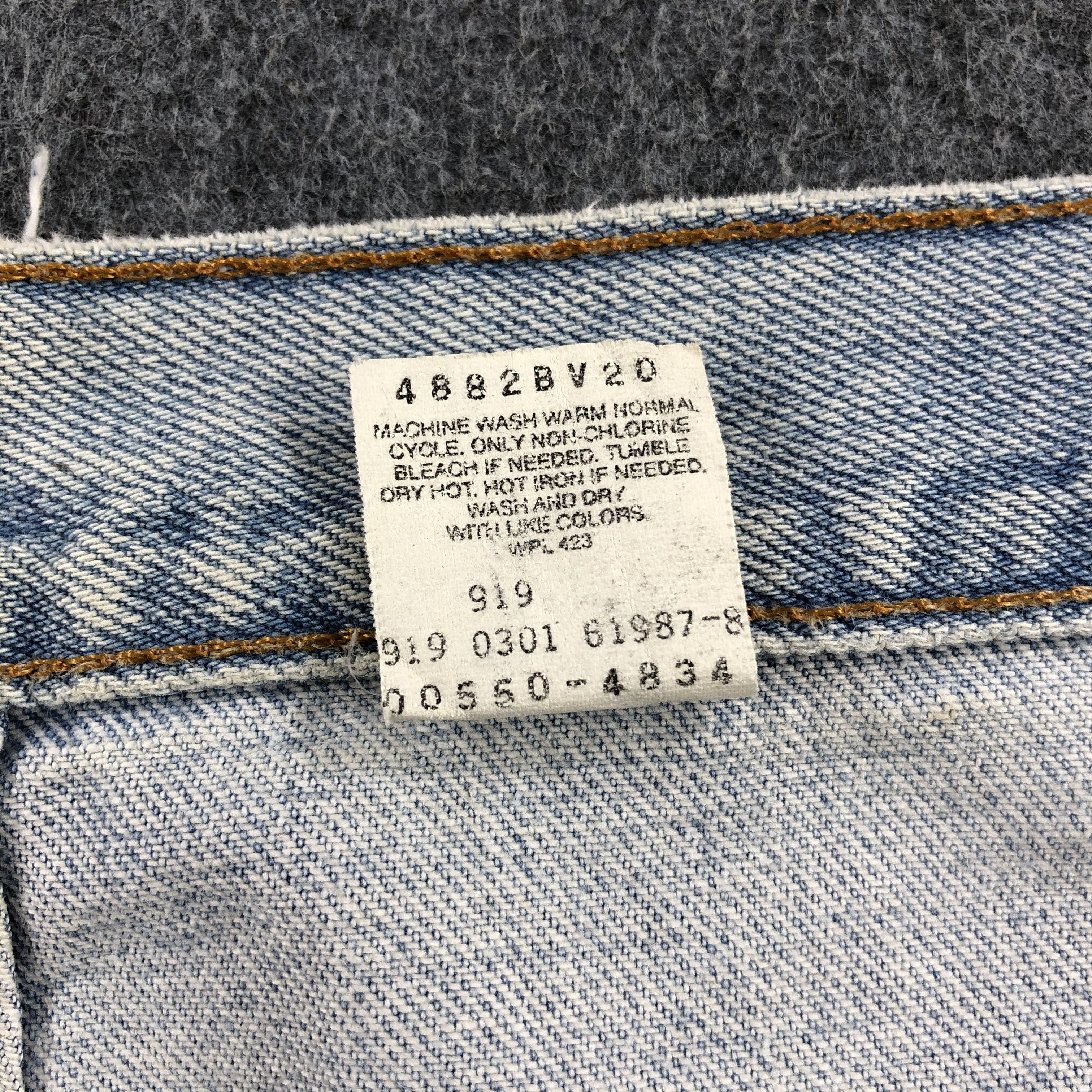 Levi's Vintage 90s Light Wash Levis 550 Jeans-J1985 Size US 40 / EU 56 - 12 Thumbnail