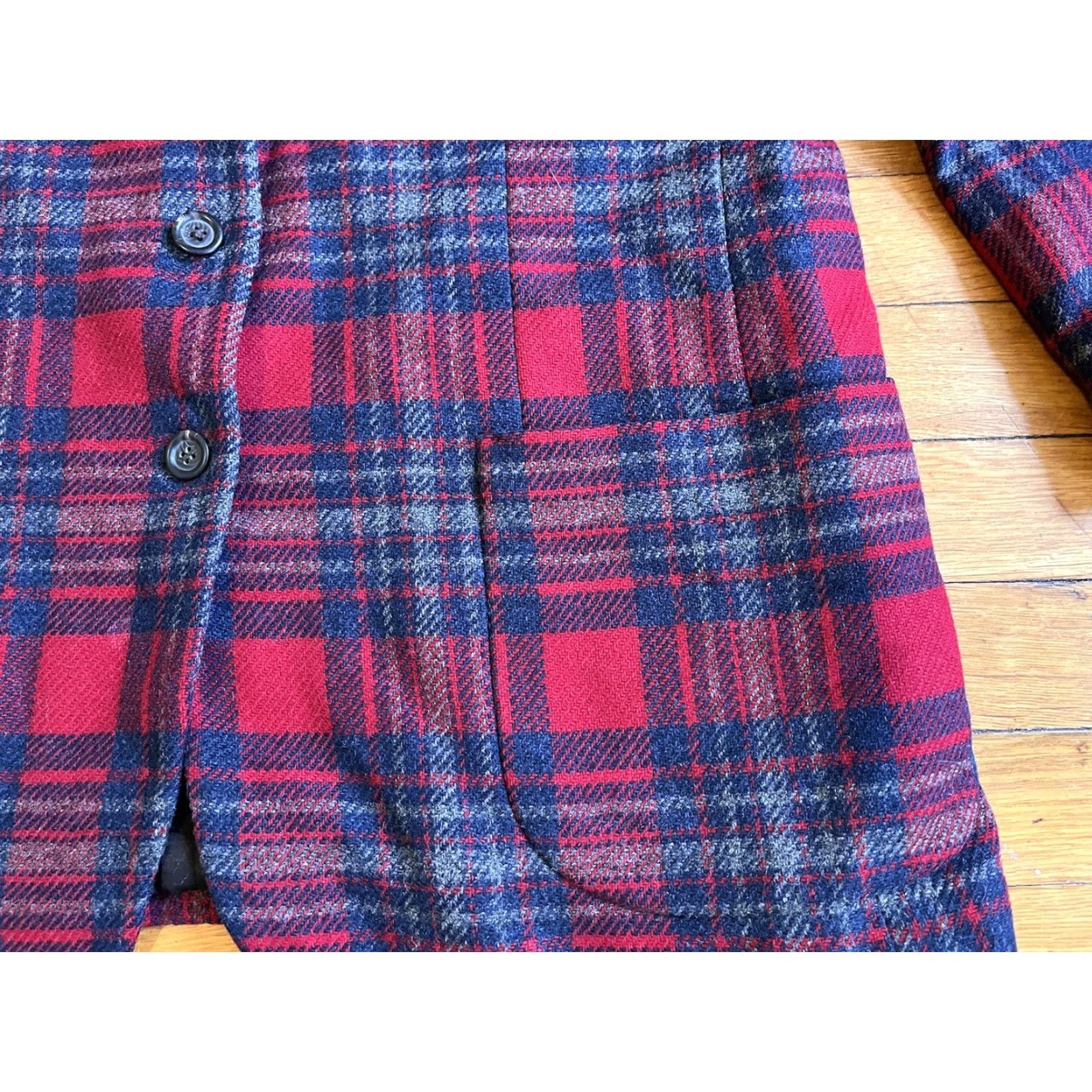 Vintage VINTAGE LL Bean Coat Women’s 14 Red Black Tartan Plaid Size XL / US 12-14 / IT 48-50 - 3 Thumbnail