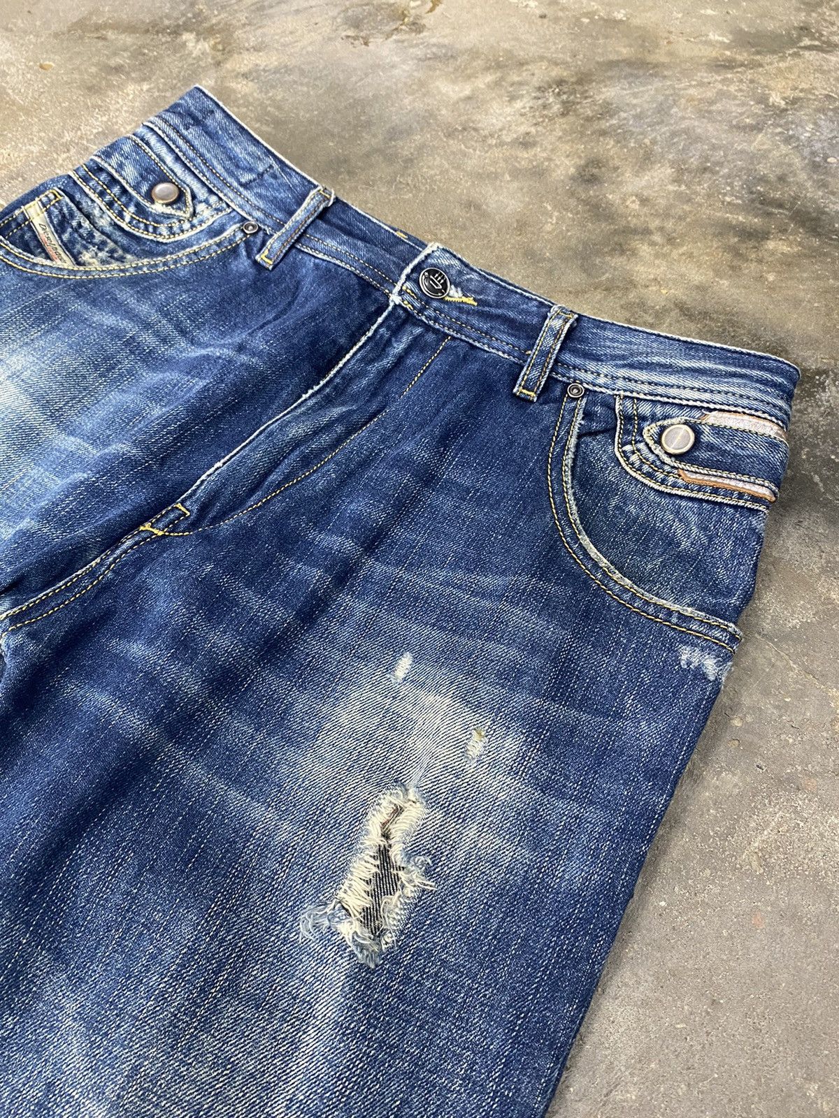 Diesel × Japanese Brand × Vintage Diesel industries blue jeans wash japanese brand Size US 28 / EU 44 - 3 Thumbnail