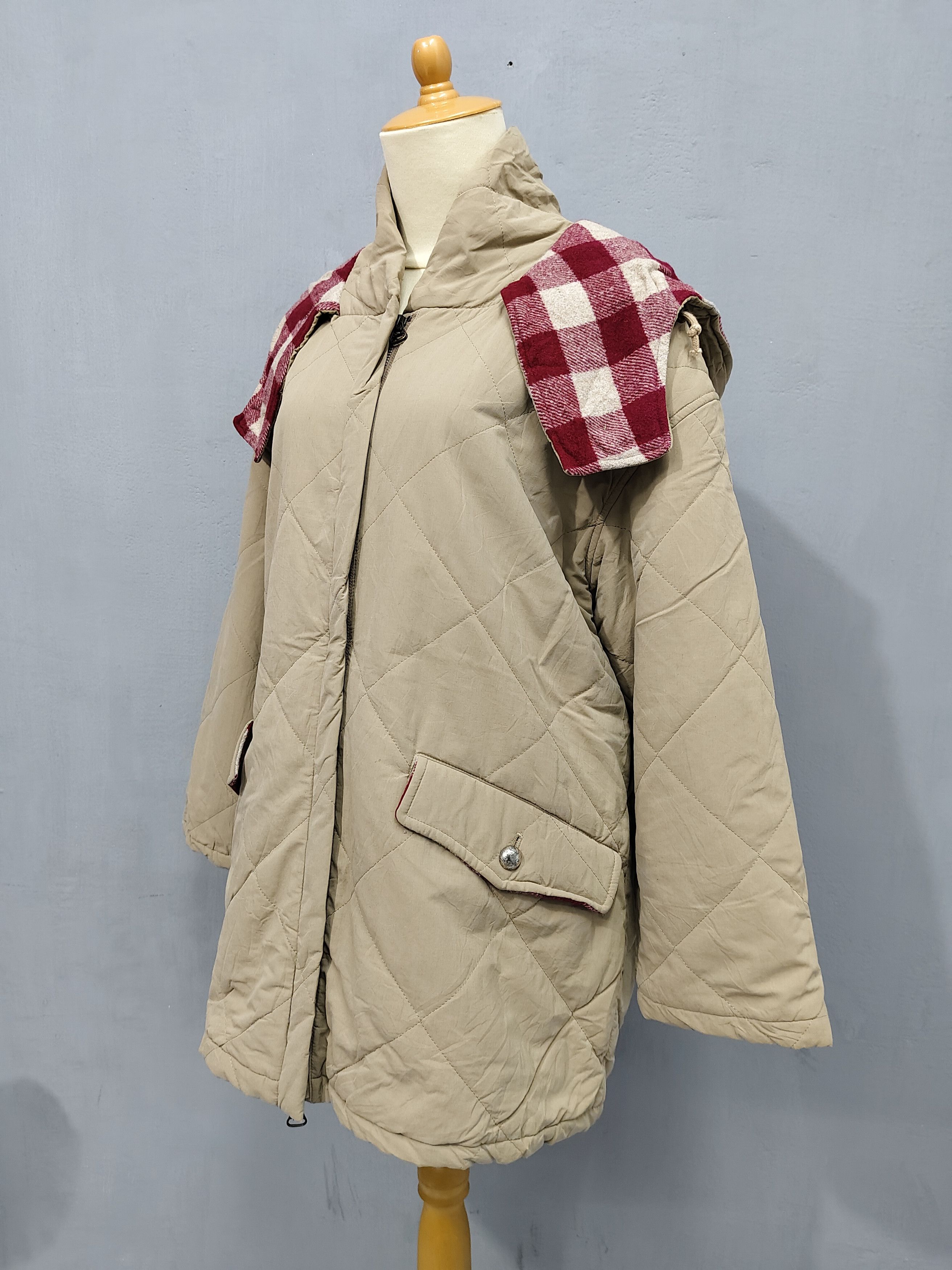 Emporio Armani 90s Emporio Armani- Giaccone Donna Quilted Hooded Jacket Size M / US 6-8 / IT 42-44 - 11 Thumbnail