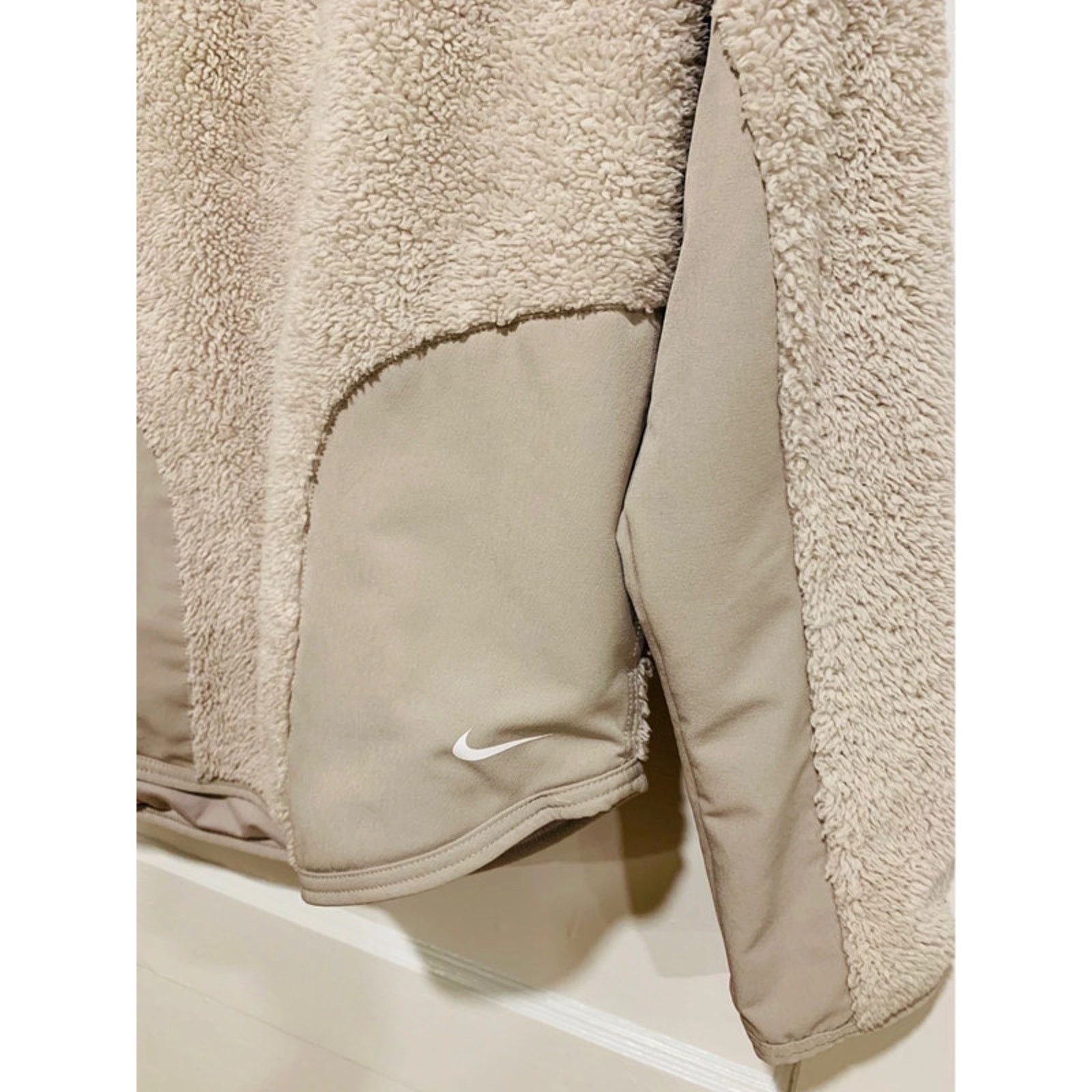 Nike Nike Cream Cream Beige Oatmeal Sherpa Thermal Hoodie XS Size XS / US 0-2 / IT 36-38 - 3 Thumbnail