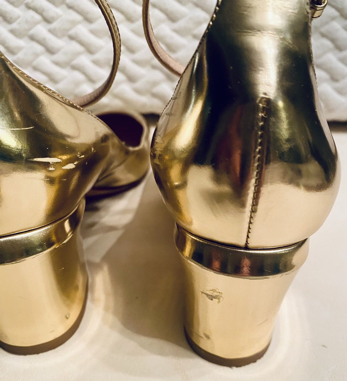 Valentino VALENTINO GARAVANI 🇮🇹 Tan-go Metallic Gold Leather Pumps 37 Size US 7 / IT 37 - 15 Thumbnail