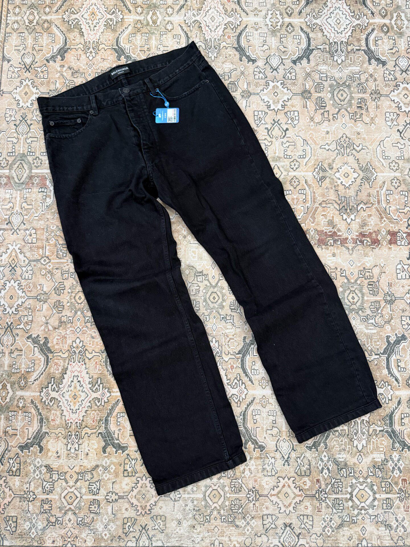 Balenciaga Balenciaga FW 2022 Wax Coated Black Baggy Jeans | Grailed
