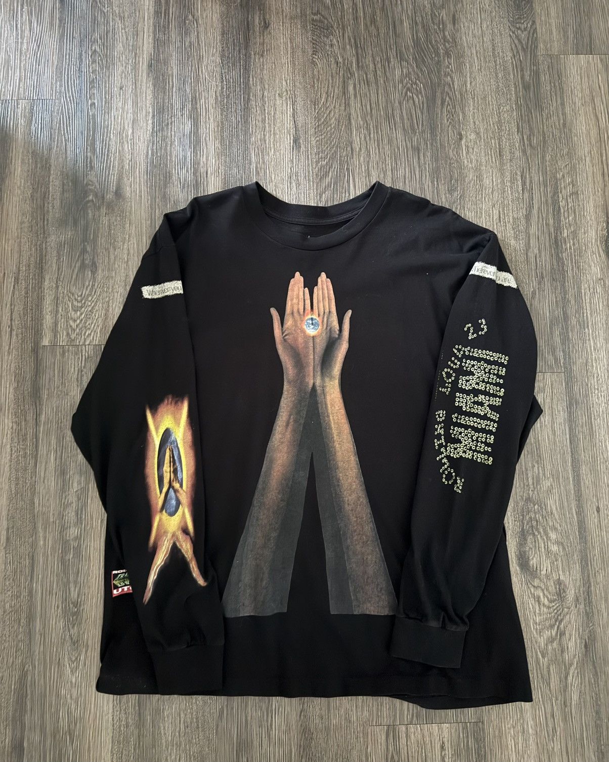 Rolling Loud × Travis Scott Travis Scott Hands Longsleeve TShirt Size US XL / EU 56 / 4 - 1 Thumbnail