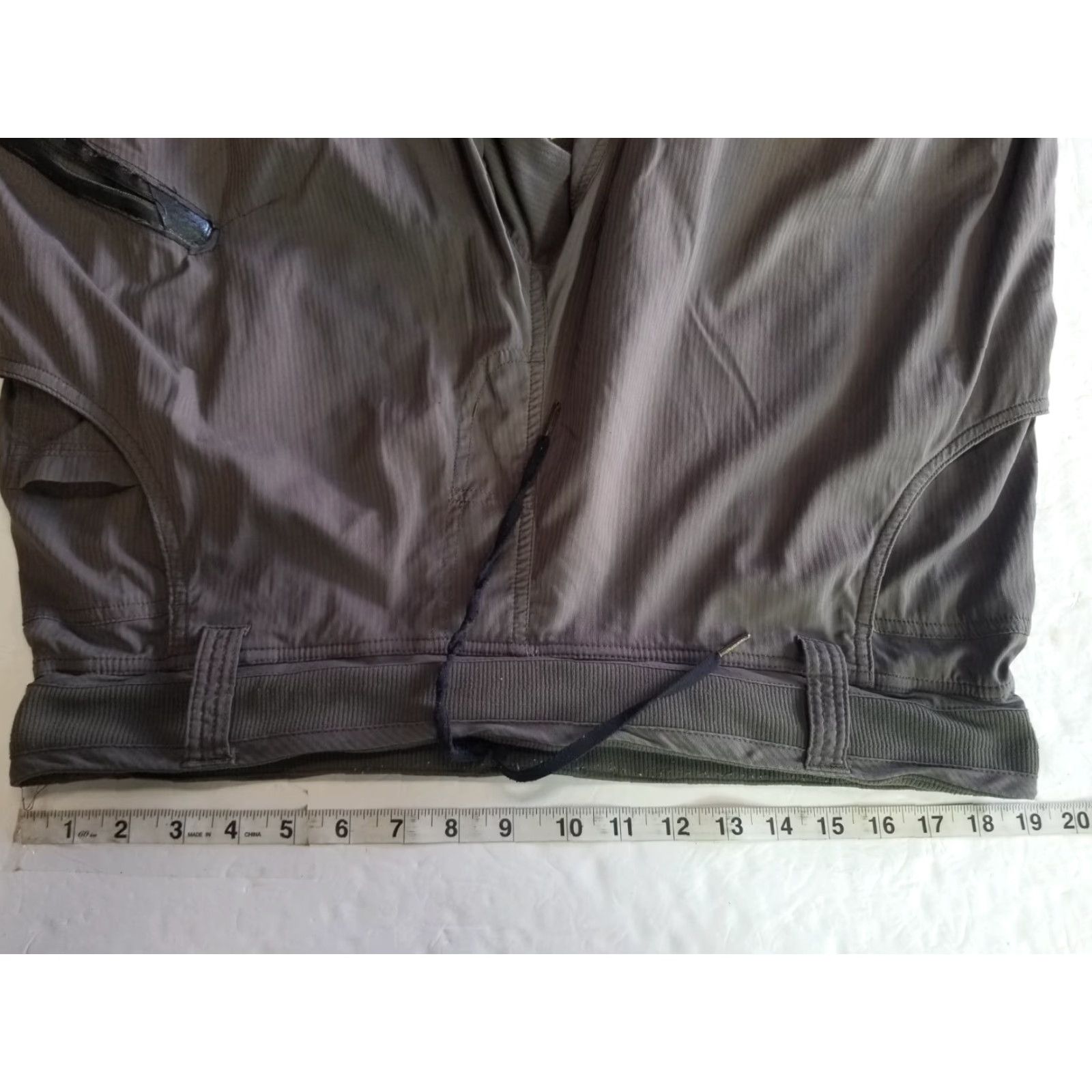 Lululemon Lululemon Men Pants Size 38 Gray See Measurements No tag Cargo Zipper Track Pants Mens Size US 38 / EU 54 - 3 Thumbnail