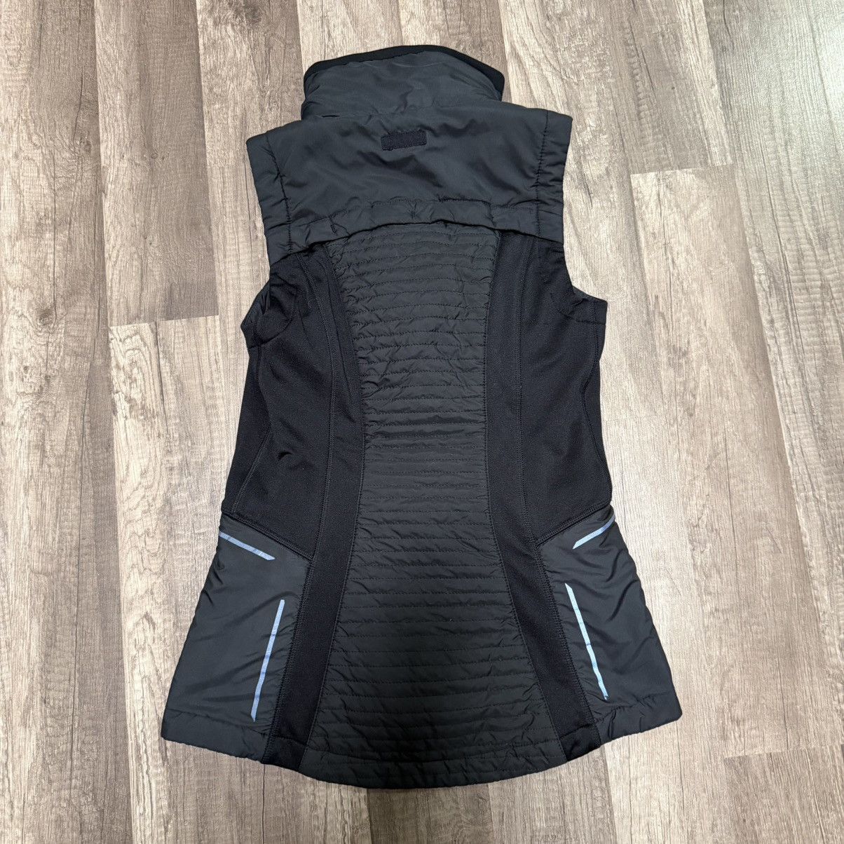 Athleta Athleta Black Sprinter quilted vest, Size XXS Size XXS / US 00 / IT 34 - 2 Thumbnail