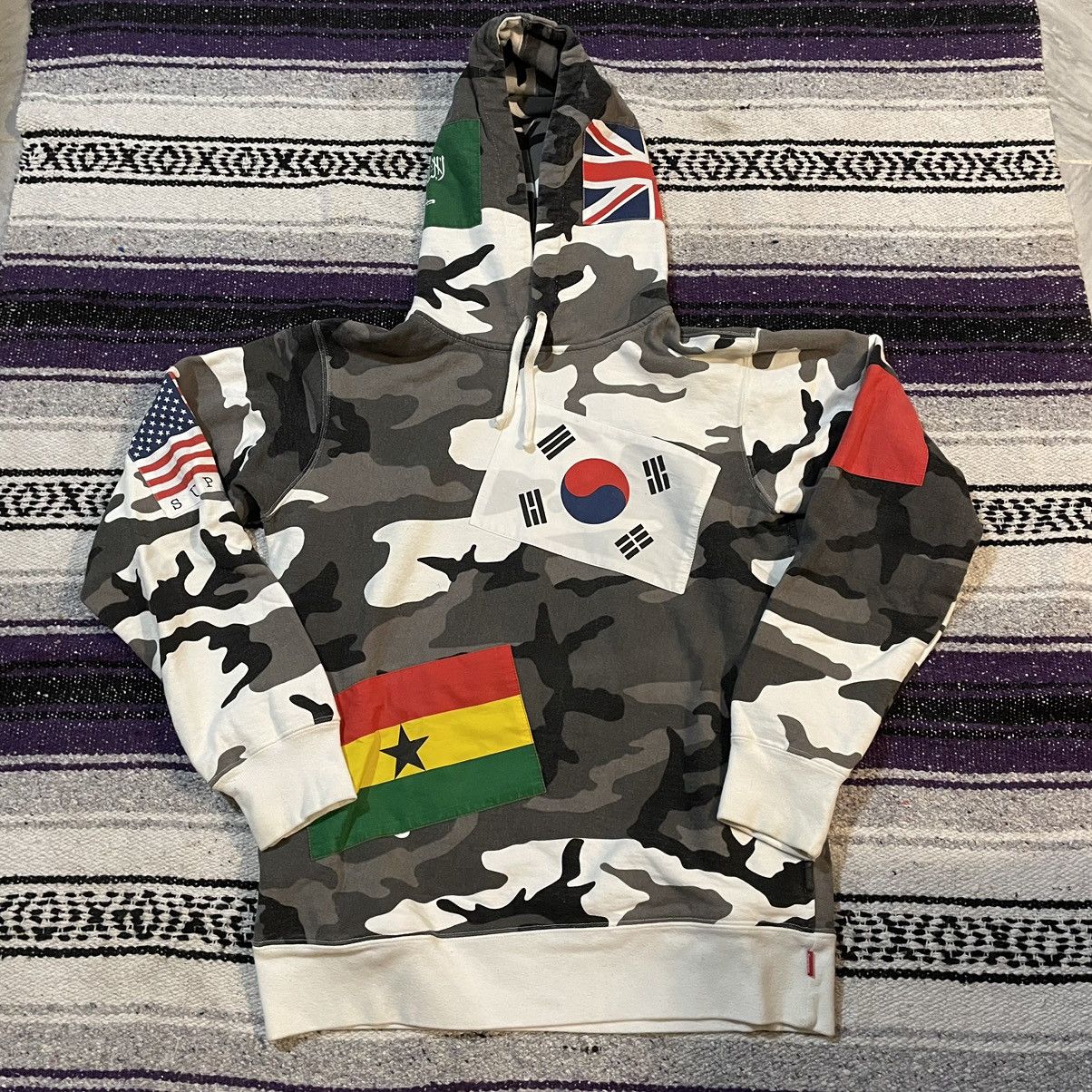 Supreme Supreme Camo Flags Hooded Sweatshirt Size M Size US M / EU 48-50 / 2 - 1 Thumbnail