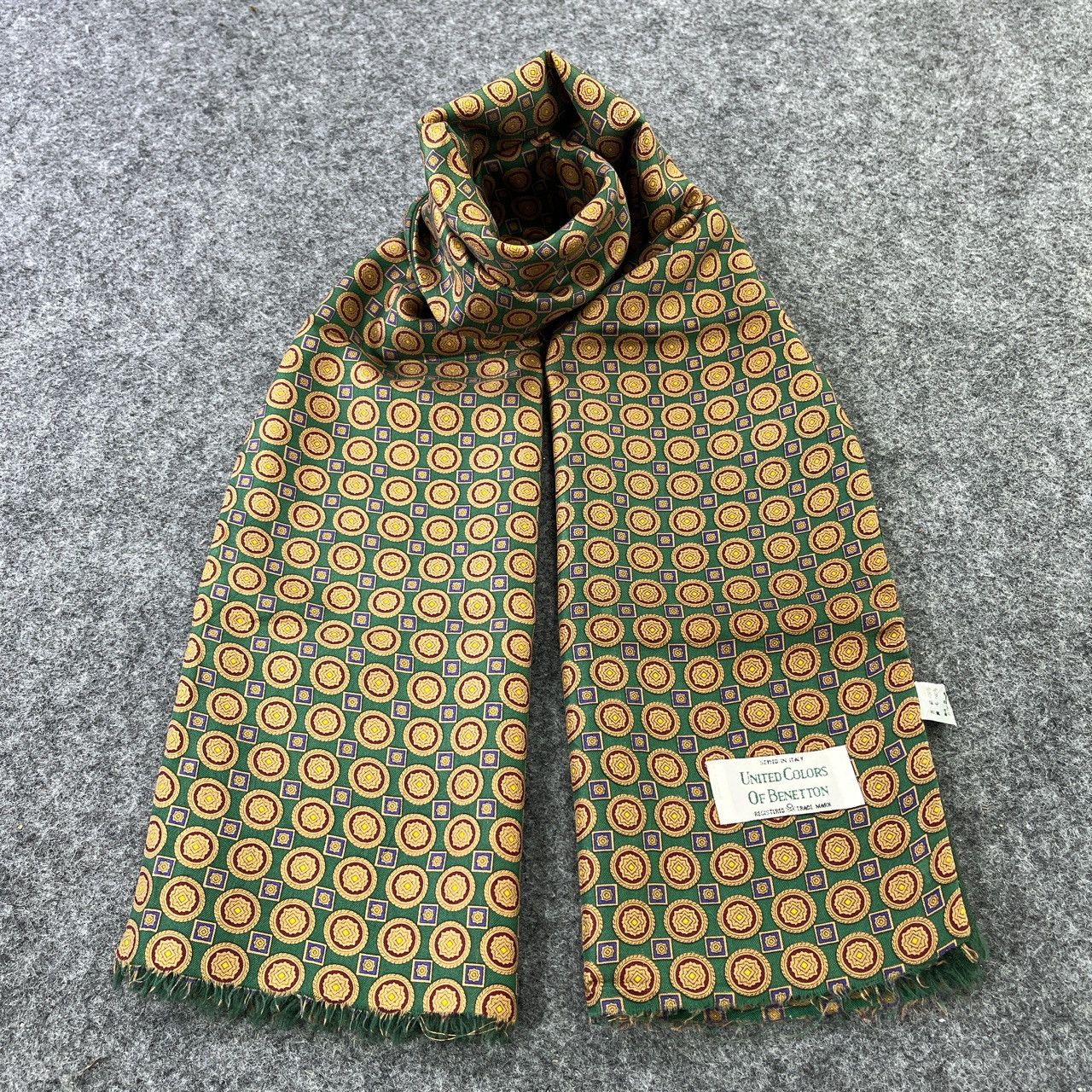 United Colors Of Benetton United Colors of Benetton Scarf/Muffler / Neckwear T392 Size ONE SIZE - 5 Thumbnail