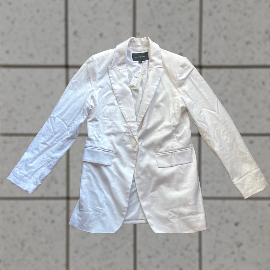 Banana Republic Banana Republic Blazer Womens Size 4 White Linen Blend Long And Lean NWT Size S / US 4 / IT 40 - 1 Thumbnail