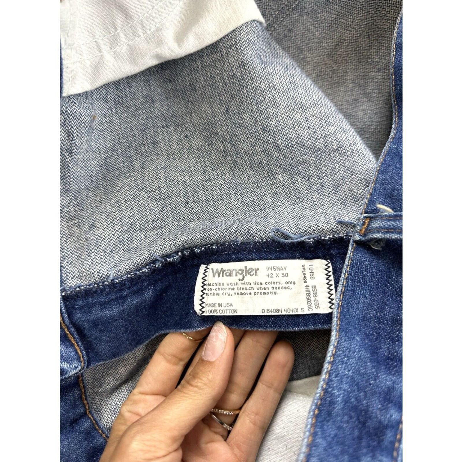 Wrangler VINTAGE Wrangler Jeans Mens 40 x 29 Blue Denim Cowboy Bootcut 945NAY USA Wrangler 945 NAY Pockets Zip Easy Care Size US 29 - 5 Thumbnail