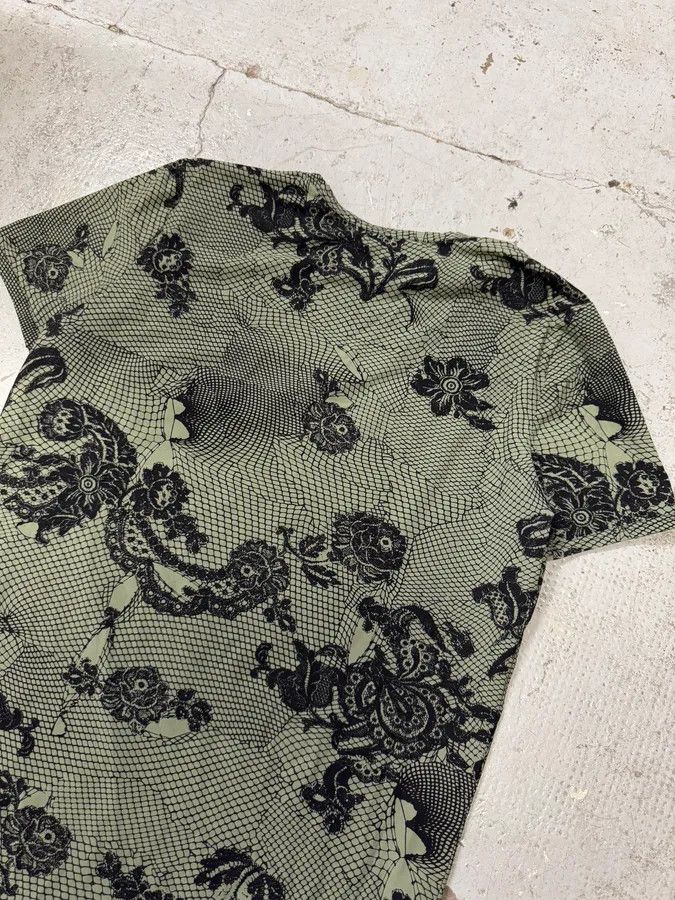 Designer × Roberto Cavalli × Vintage 2000s Roberto Cavalli Wire Roses Khaki T-Shirt Size US S / EU 44-46 / 1 - 6 Thumbnail