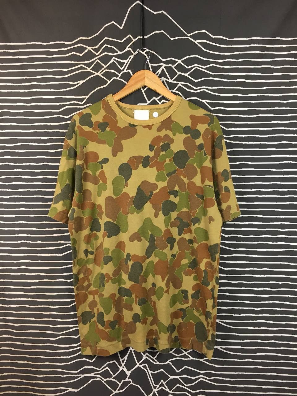 Vintage Vtg Australian Military DPCU Auscam Camouflage Tee Size US XL / EU 56 / 4 - 2 Thumbnail
