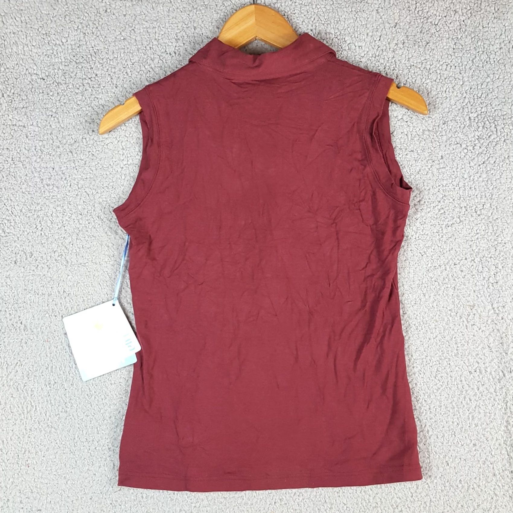 Vintage LIJA Polo Shirt Shirt Womens S Maroon Sleeveless Button Collar Tank Top Lightweight Casual Preppy 90s 00s Retro Y2K Black? Size S / US 4 / IT 40 - 4 Thumbnail