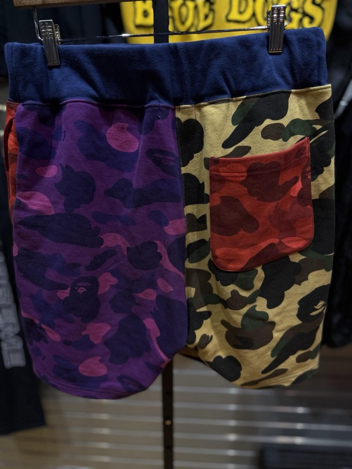 Other A Bathing Ape Shark Camo Cotton Sweat Shorts Small Size US 30 / EU 46 - 7 Thumbnail