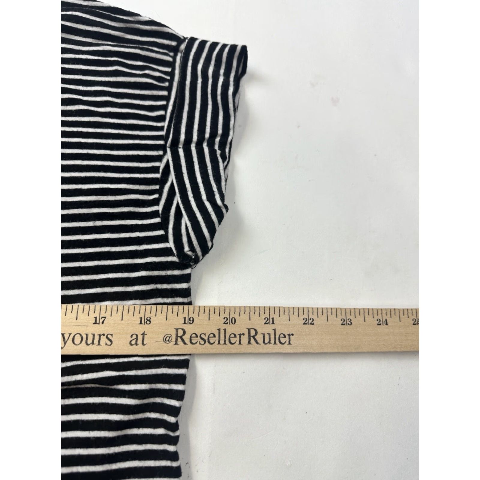 Brandy Melville Brandy Melville Shirt Womens One Size OS Black White Striped Pullover Italy Size ONE SIZE - 8 Thumbnail