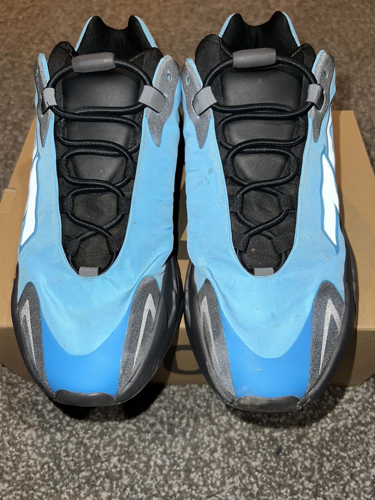 Adidas Adidas Yeezy boost 700 mnvm bright cyan Size US 11 / EU 44 - 3 Thumbnail