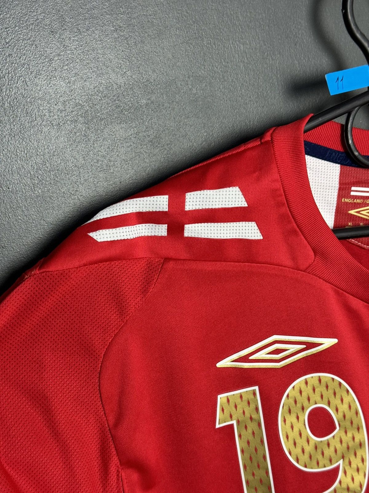 Umbro England National Team 06/08 Away Lennon Football Jersey Size US XL / EU 56 / 4 - 5 Thumbnail