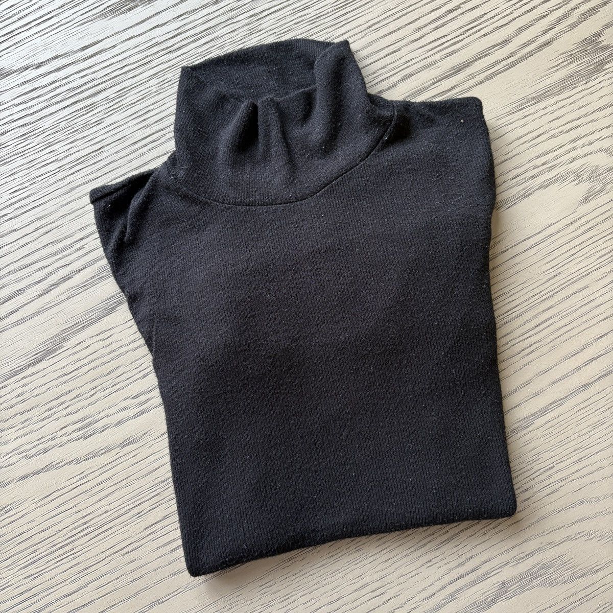 Aritzia Aritzia Cotton Ribbed Turtleneck Size L / US 10 / IT 46 - 1 Thumbnail