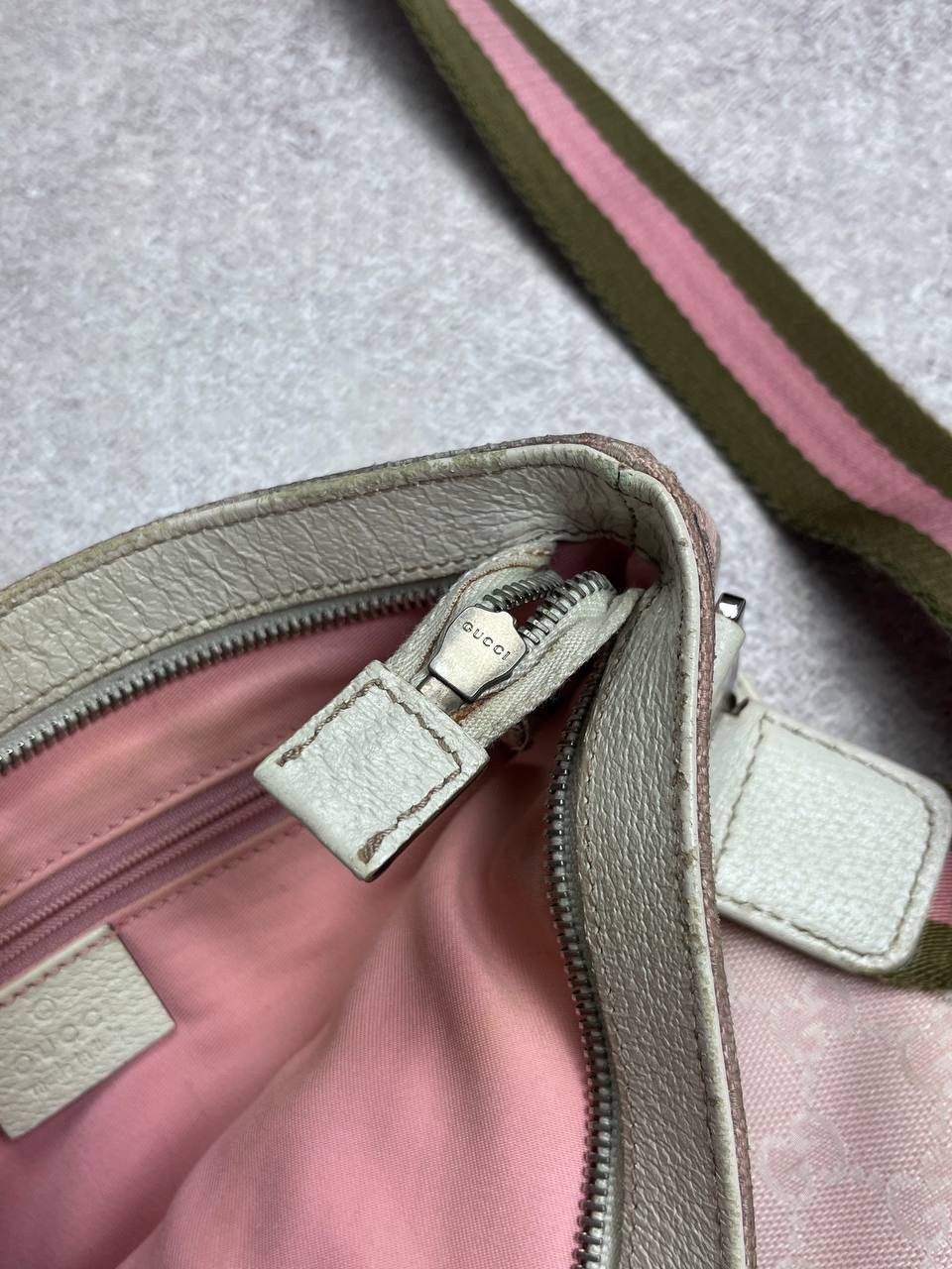 Gucci Vintage Gucci GG Pink Monogram Cross Body Bag Y2K Os Size ONE SIZE - 7 Thumbnail
