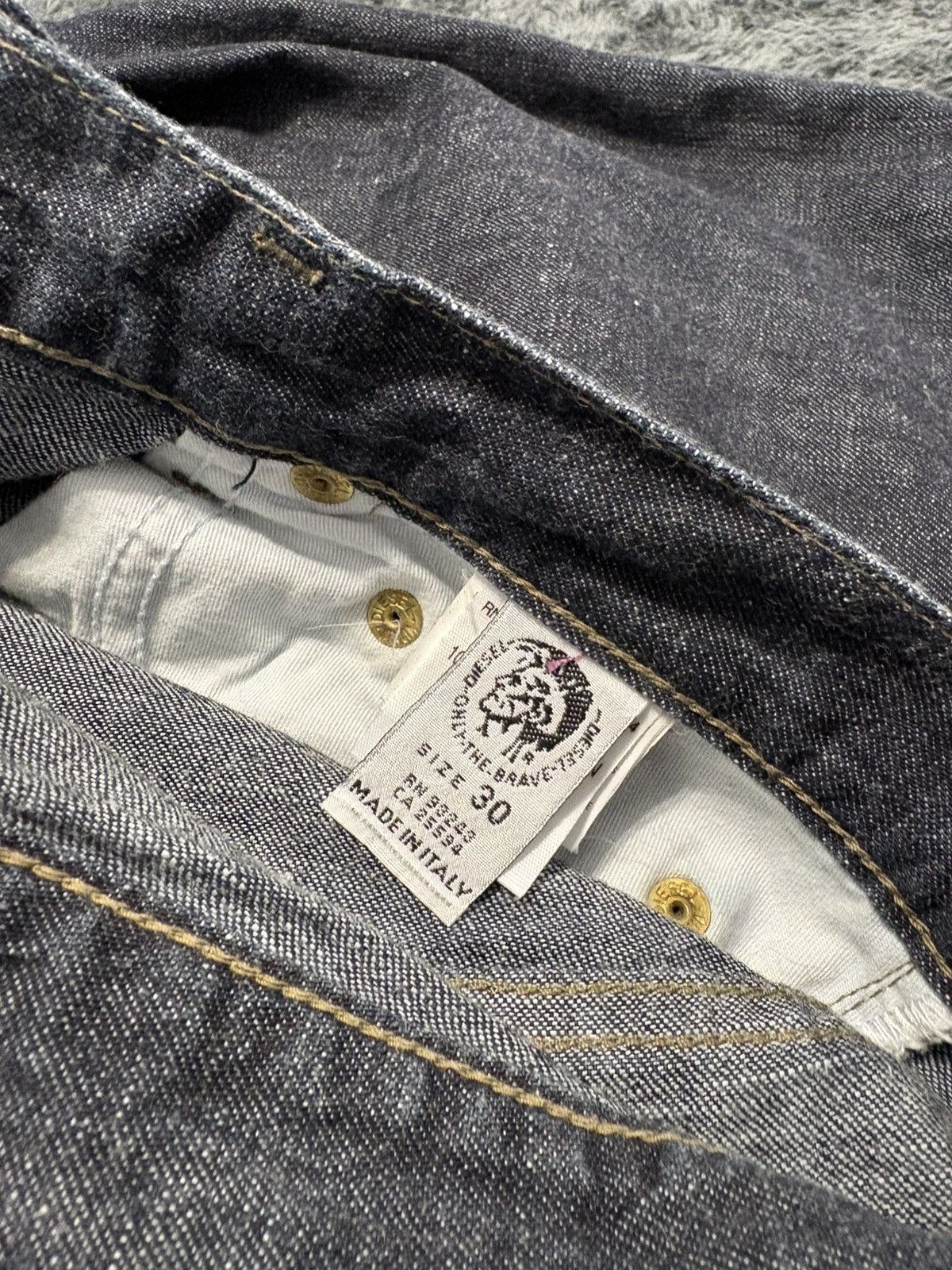 Diesel Vintage Diesel Y2K Flared Wide Fit Jeans Size 30" / US 8 / IT 44 - 3 Thumbnail