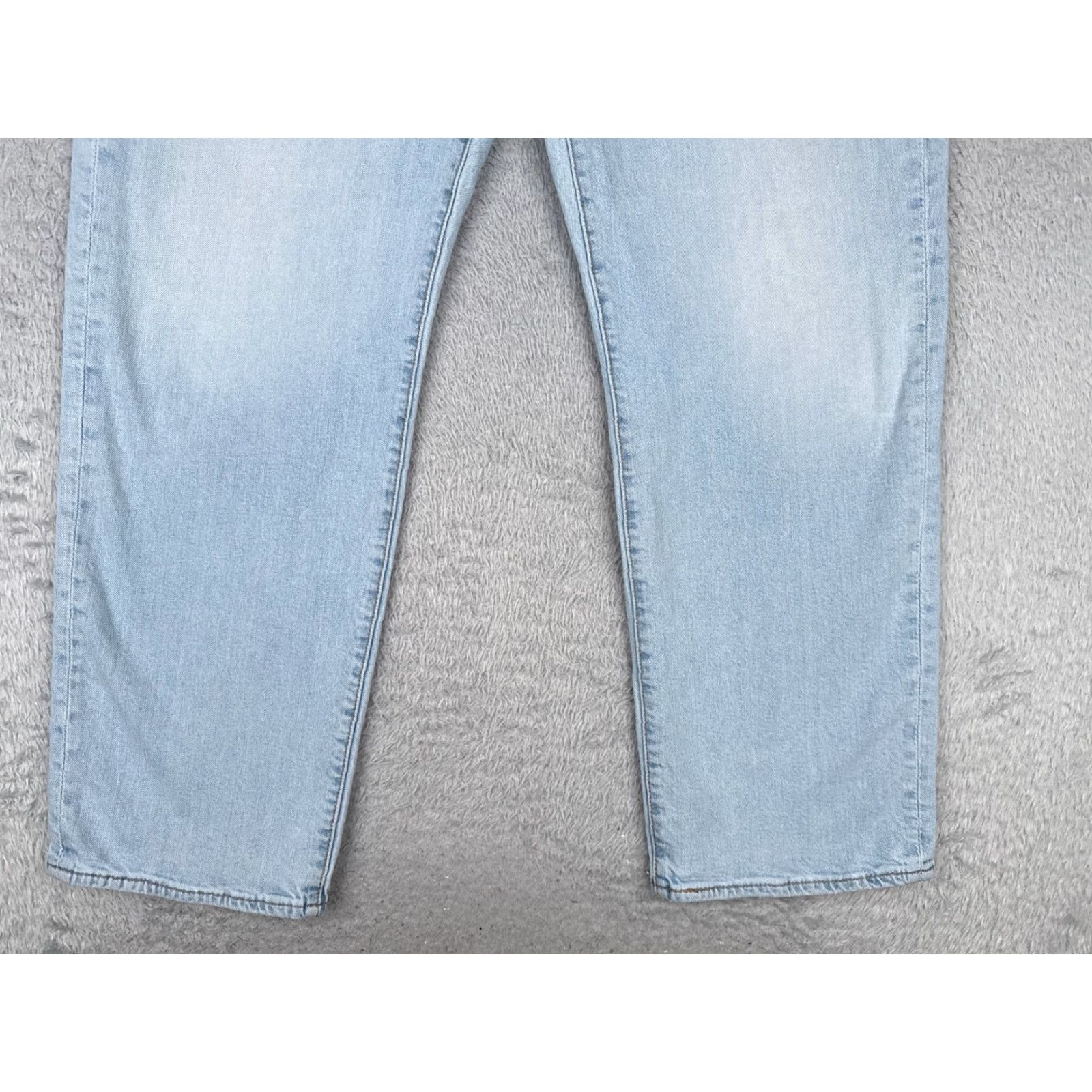 Levi's Levi's Jeans 42 Blue Denim 501? (Note: 500 Series) 42x29 Regular Fit Jeans - Levi's 500 Series Denim Blue Cotton 5-Pocket Button Zip Mens Size US 42 / EU 58 - 2 Thumbnail