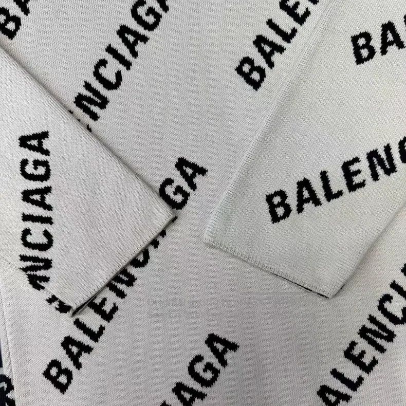 Balenciaga Balenciaga Light beige all-over print sweater Size US S / EU 44-46 / 1 - 2 Thumbnail