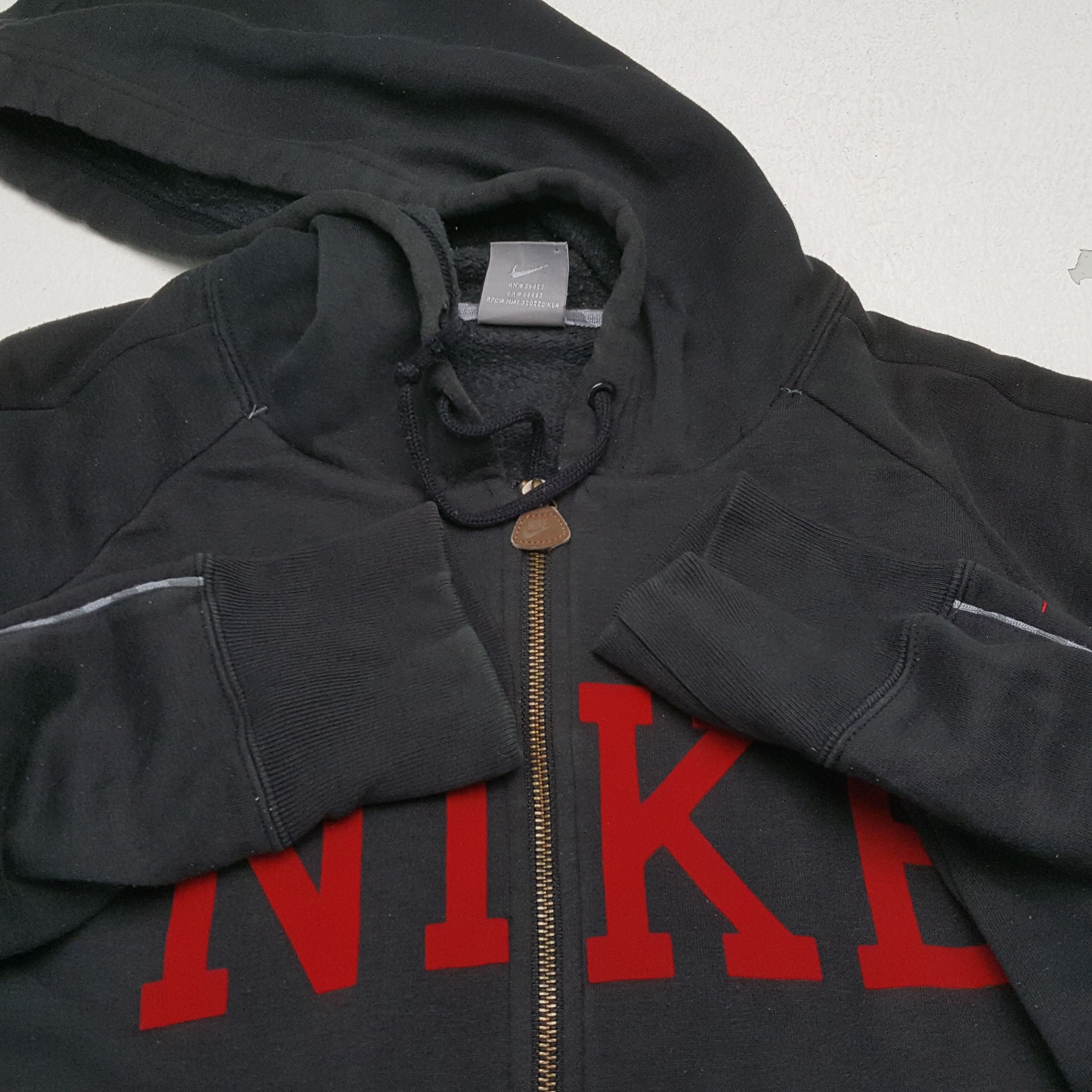 Nike × Vintage Vintage NIKE Sportswear Big Logo Design Hoodies Size US L / EU 52-54 / 3 - 11 Thumbnail