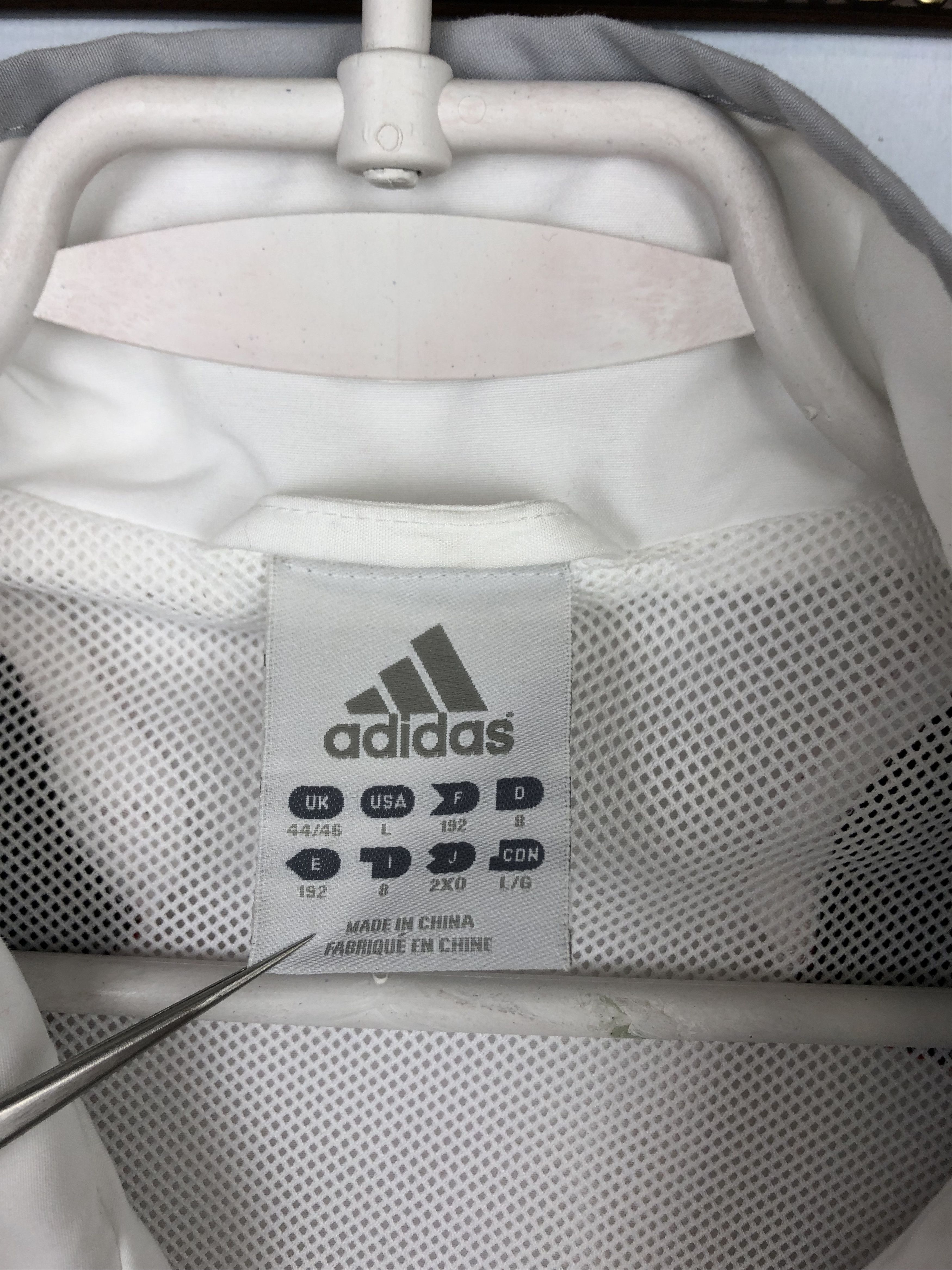 Adidas Vintage Adidas Liverpool Football Jacket Soccer Track Top Size US L / EU 52-54 / 3 - 5 Thumbnail