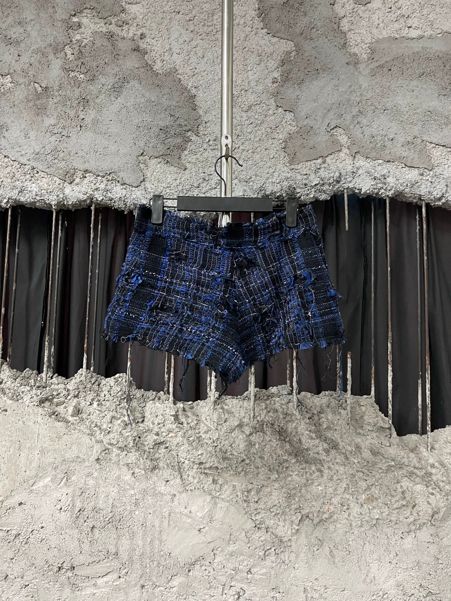 Chanel Chanel short 34 99 new Size 25" / US 0 / IT 36 - 2 Thumbnail