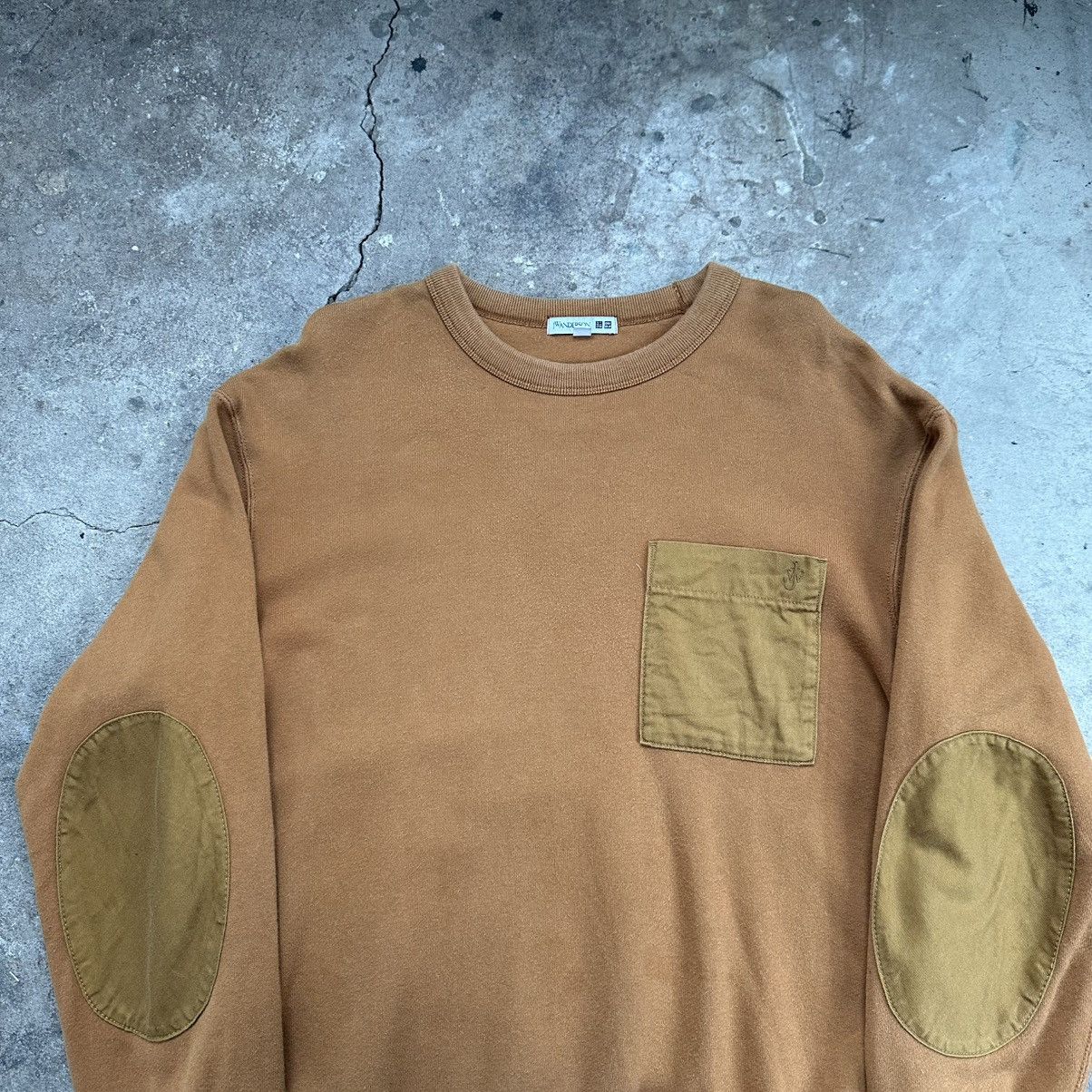 JW Anderson × Uniqlo JW Anderson Uniqlo men’s crewneck sweatshirt pullover size M Size US M / EU 48-50 / 2 - 6 Thumbnail