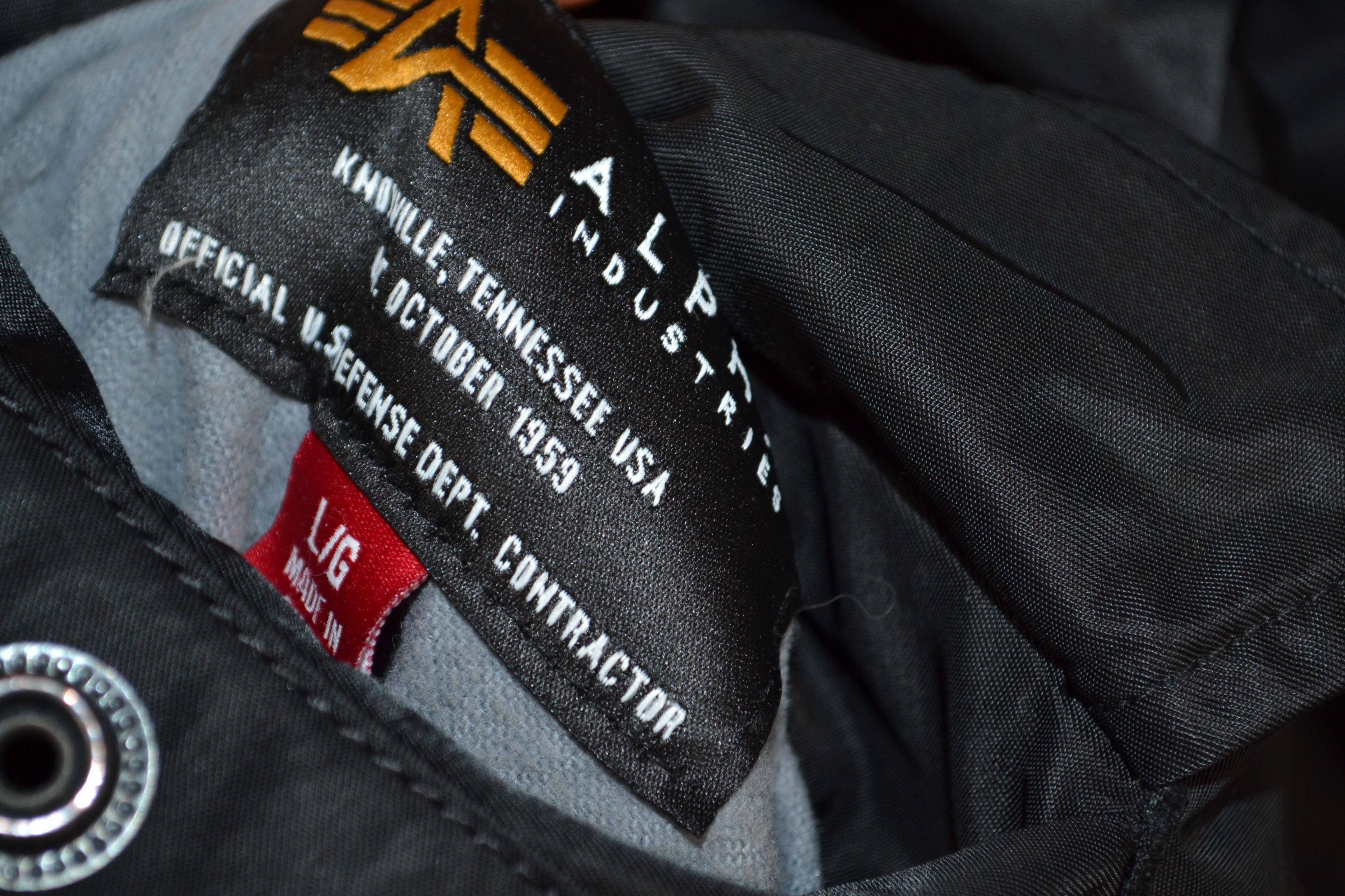 Alpha Industries Alpha Industries MA-1 Flag Gray Reversible Bomber Jacket L Size US L / EU 52-54 / 3 - 9 Thumbnail
