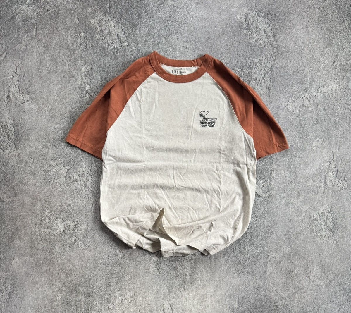Peanuts Uniqlo & Peanuts M/size tee tshirt retro casual Size US M / EU 48-50 / 2 - 1 Thumbnail
