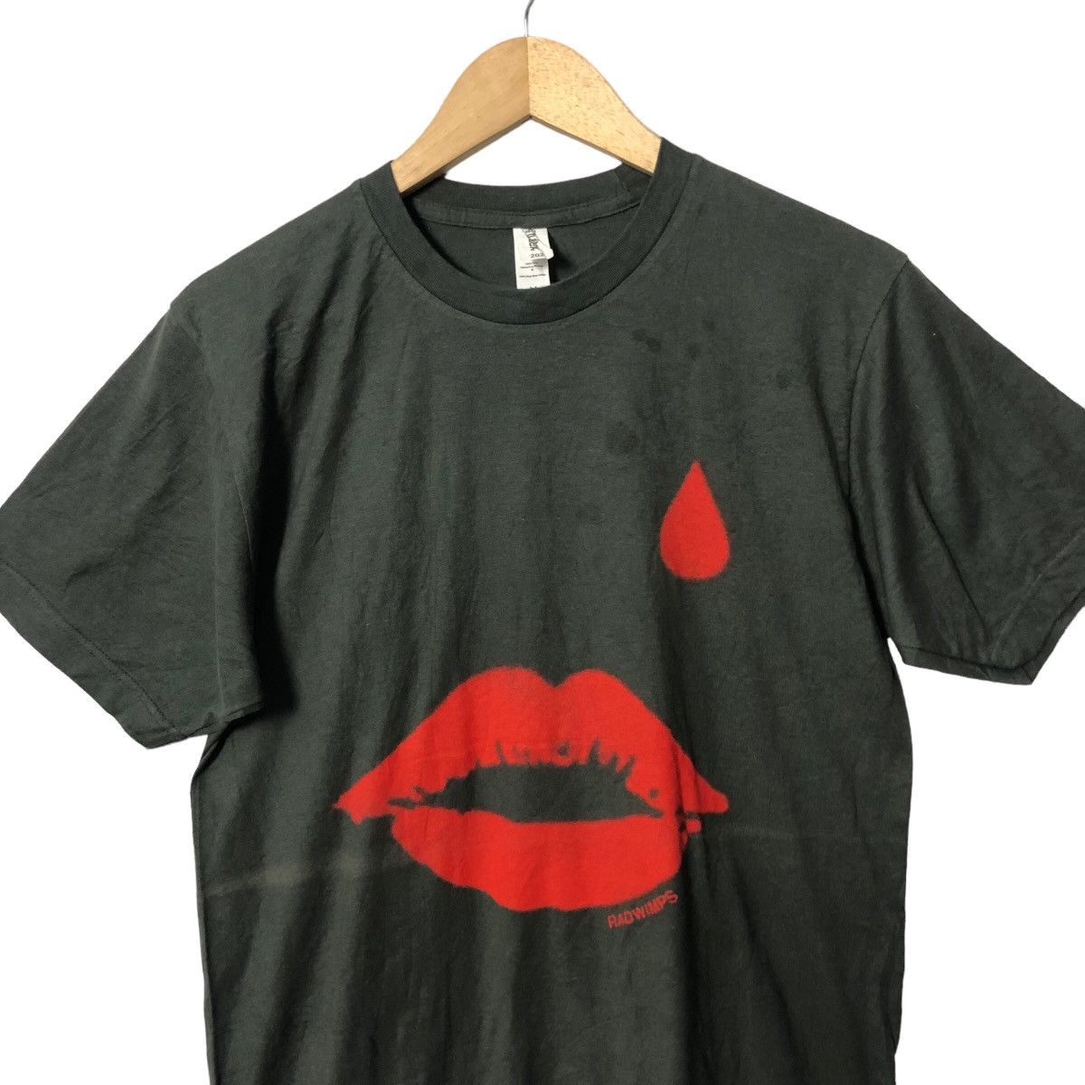 Tultex Vintage Radwimps Crewneck Big Logo Faded Tee Size US S / EU 44-46 / 1 - 3 Thumbnail
