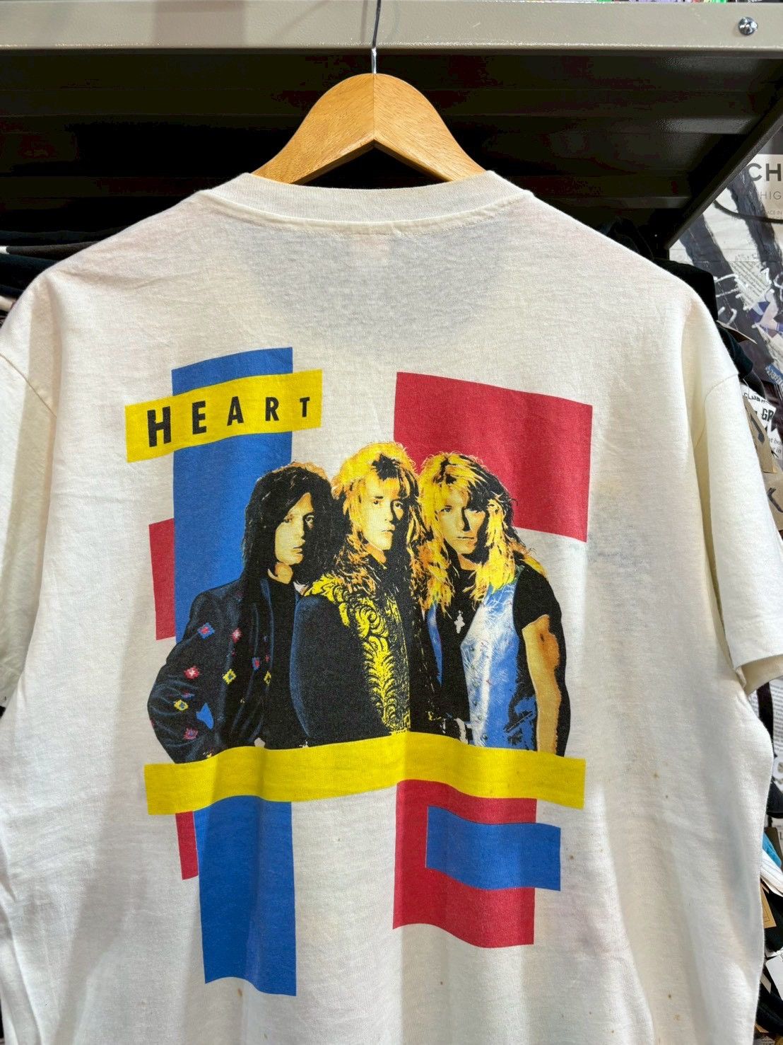 Band Tees Heart band tee 1990 Size US XL / EU 56 / 4 - 9 Thumbnail