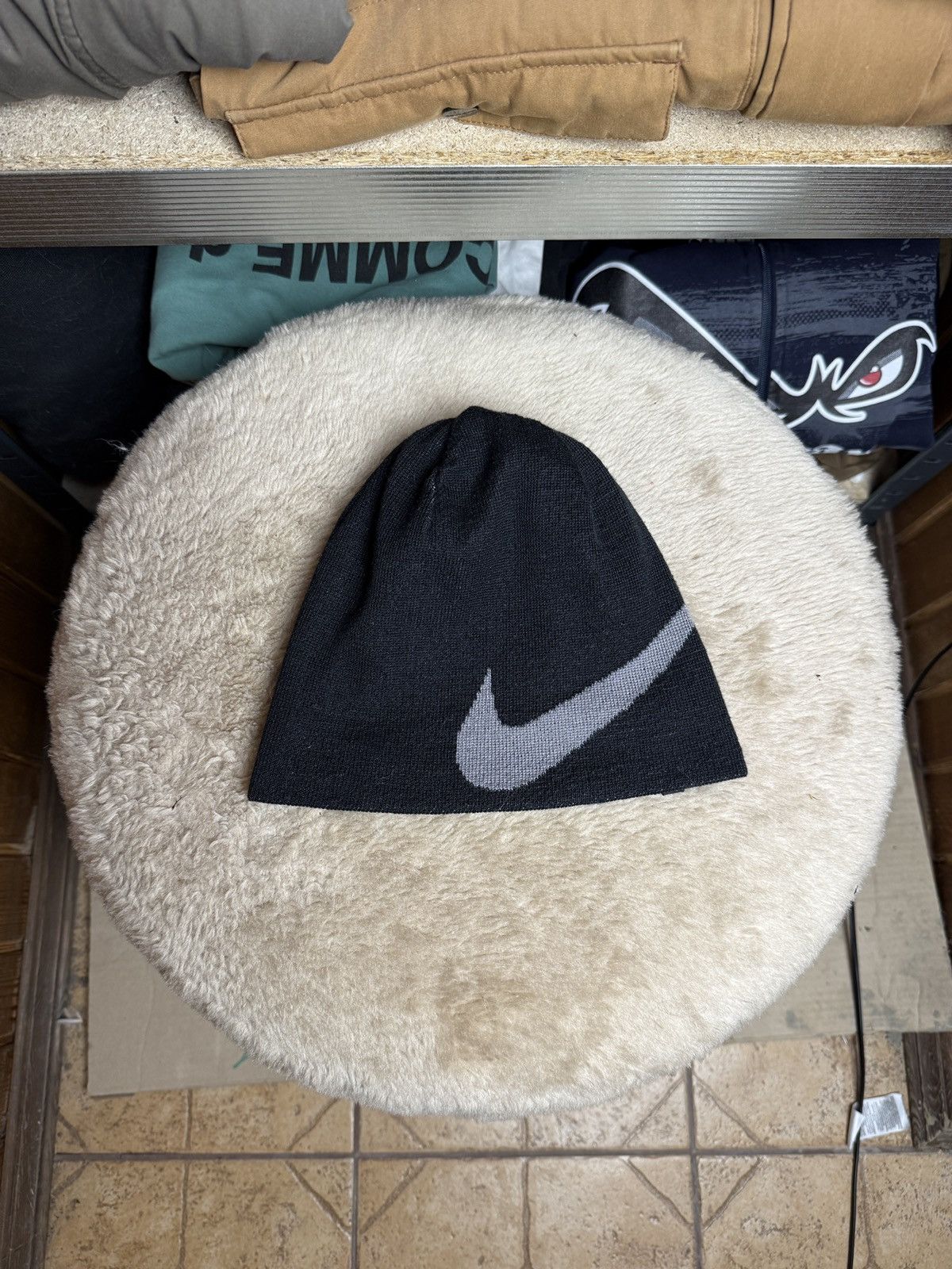 Nike Vintage Nike Reversible Beanie Big Logo Size ONE SIZE - 1 Thumbnail