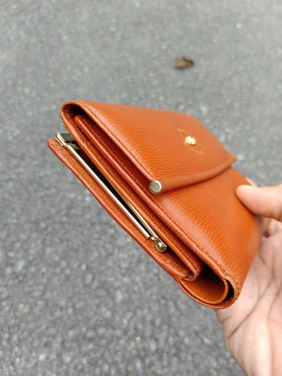 Leather × Valentino OG🔥GRAIL VALENTINO GARAVANI WALLET Size ONE SIZE - 4 Thumbnail