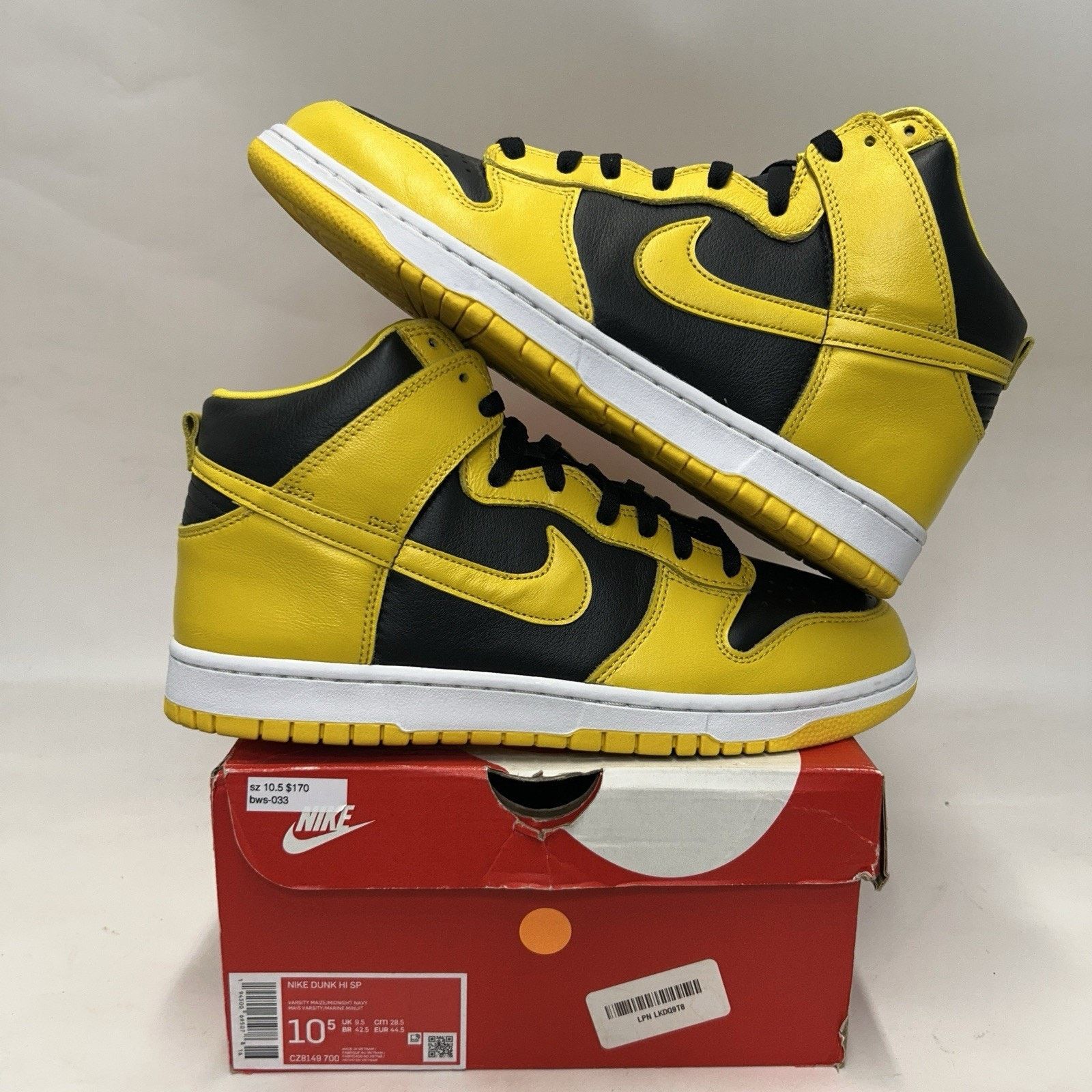 Nike Nike Dunk High SP “Iowa/Varsity Maize Black” CZ8149-002 Size US 10.5 / EU 43-44 - 1 Thumbnail