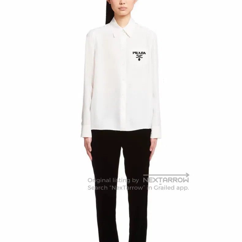 Prada Prada SS22 solid colour V-neck classic letter logo pattern Size XS / US 0-2 / IT 36-38 - 6 Thumbnail