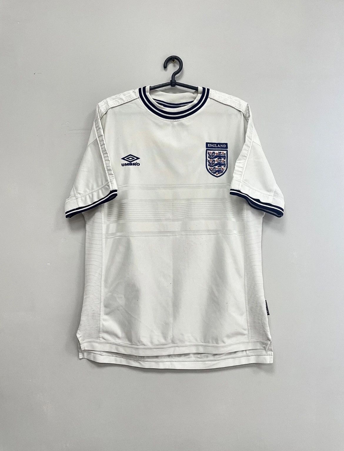 Umbro England 1999/2001 Home Football Shirt Soccer Jersey Umbro Size US XL / EU 56 / 4 - 1 Thumbnail