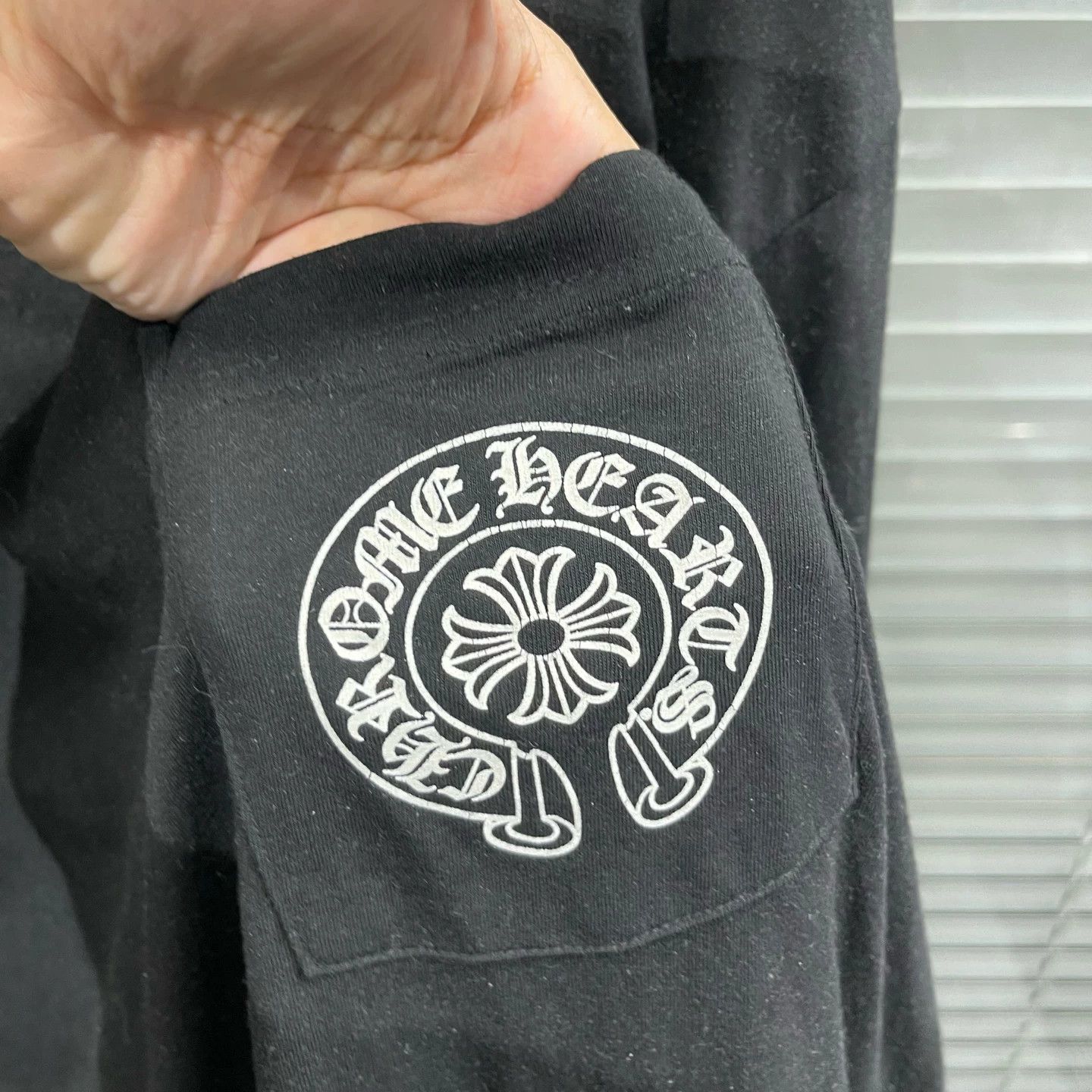 Chrome Hearts Chrome Hearts Beijing Kylin Arm Horseshoe LS XL 99 New Size US XL / EU 56 / 4 - 4 Thumbnail