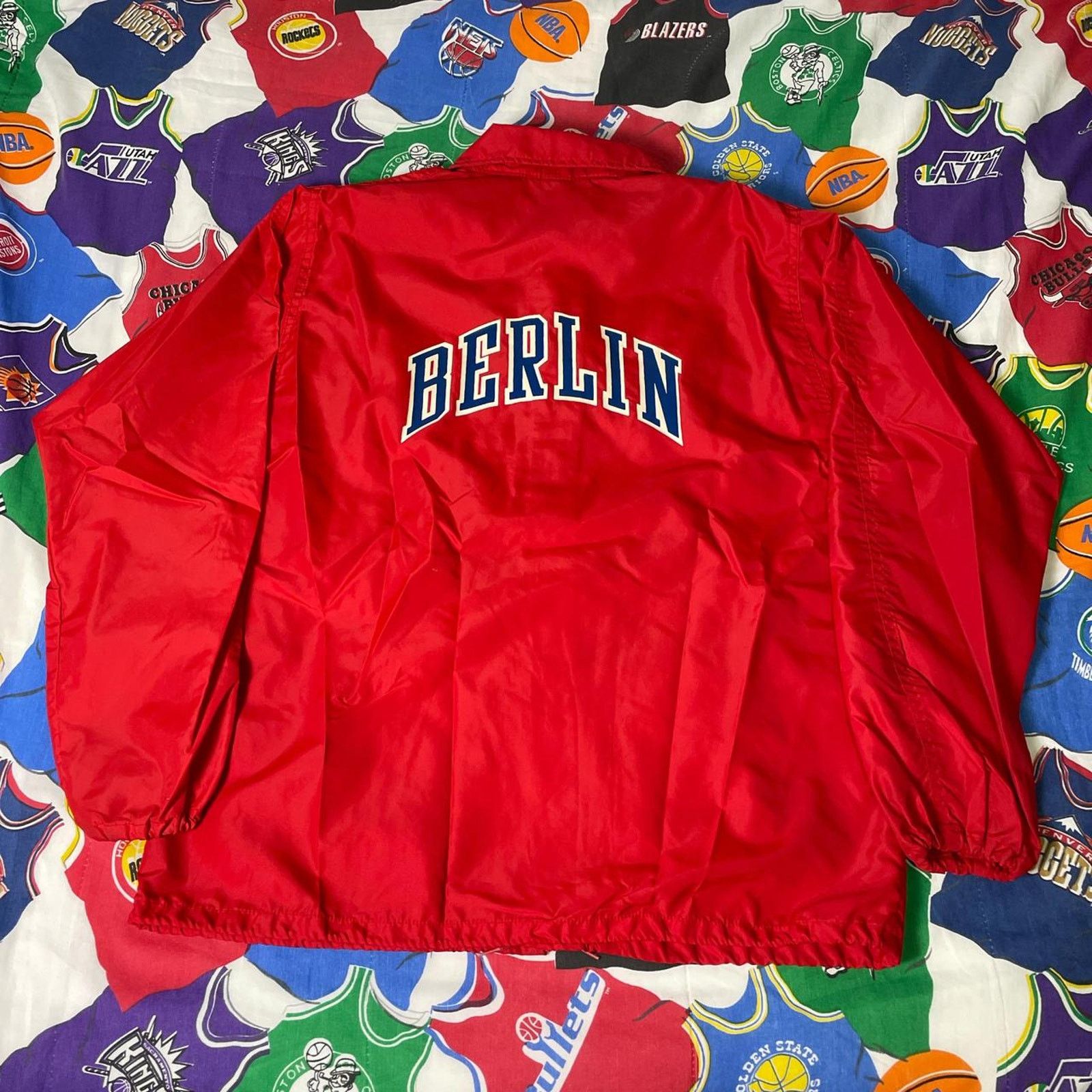 Russell Athletic × Vintage VTG 90s Russell Athletic Berlin FIFA World Cup Soccer Coat Size US L / EU 52-54 / 3 - 2 Thumbnail