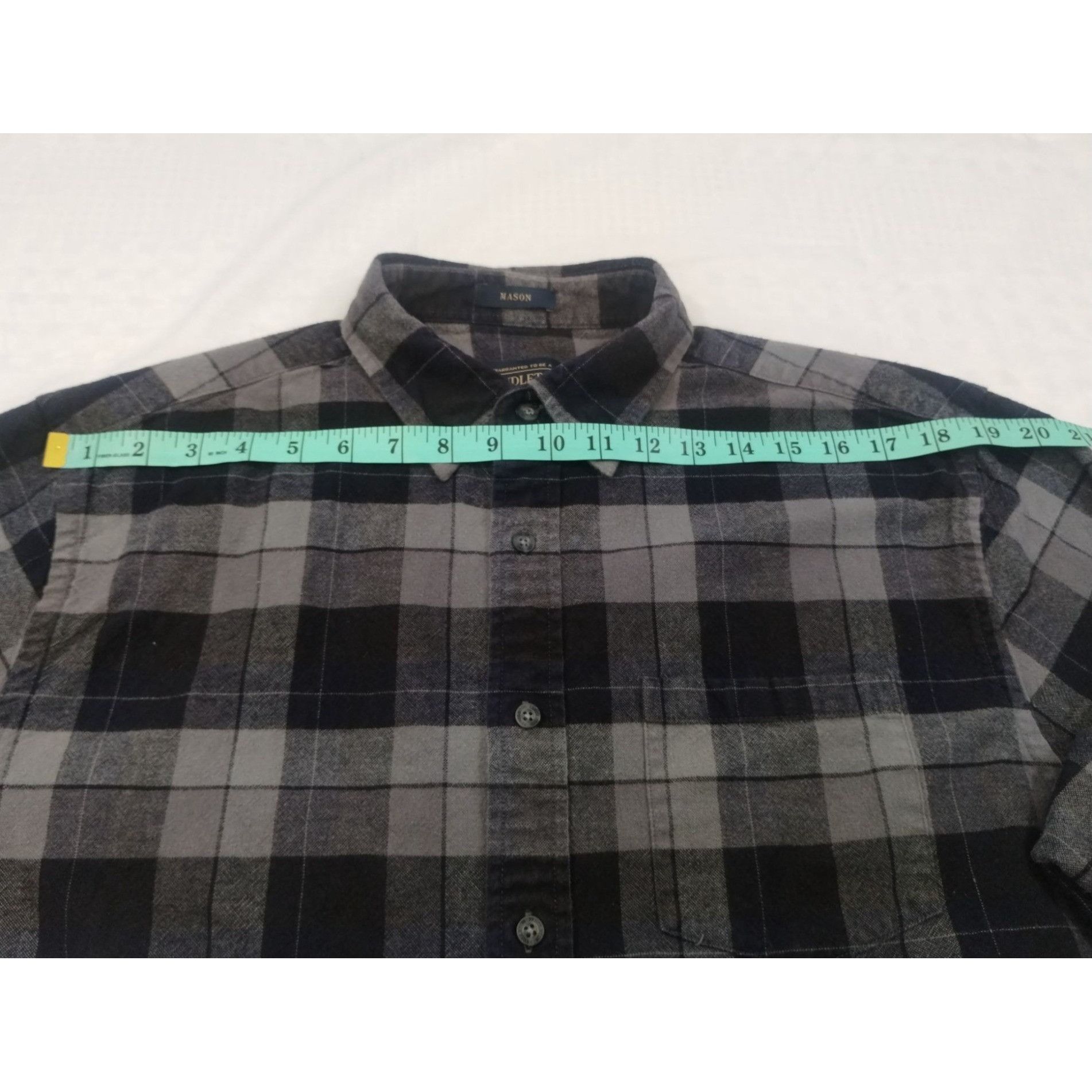 Pendleton Pendleton Men's Grey/Black Shirt/Button Up Size L SKU 3749 Size US L / EU 52-54 / 3 - 6 Thumbnail