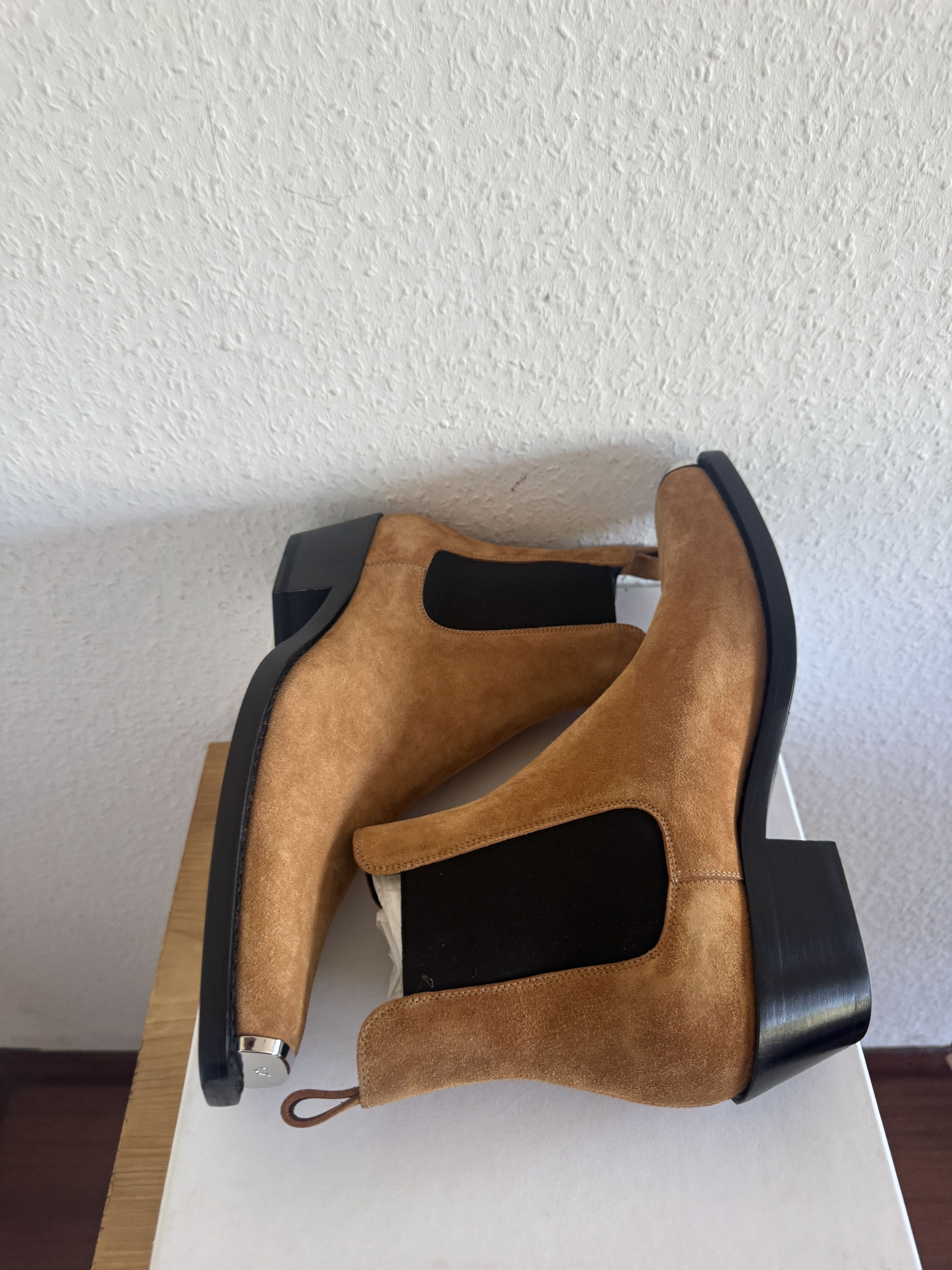 Calvin Klein 205W39NYC Walnut Suede Chelsea Boot Size US 11 / EU 44 - 10 Thumbnail