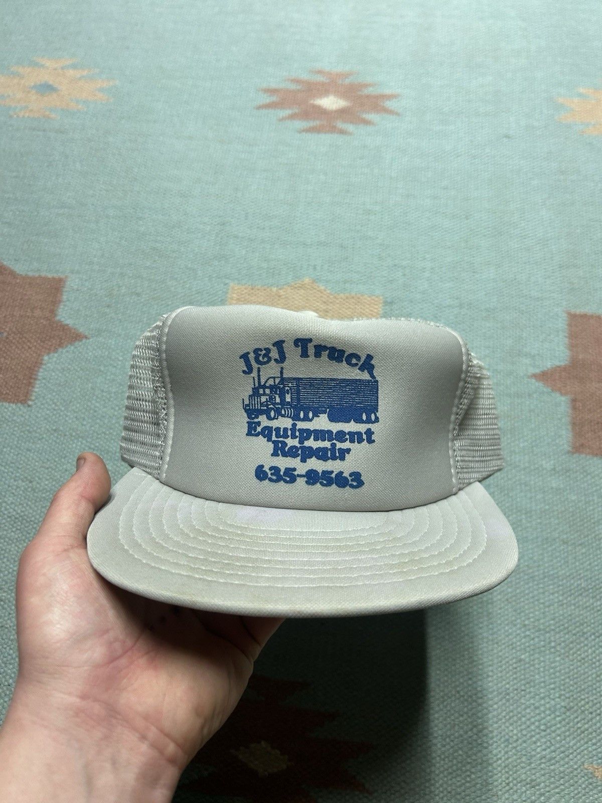 Vintage Vtg trucker hat mesh J&J truck equipment repair snapbac gray Size ONE SIZE - 2 Thumbnail