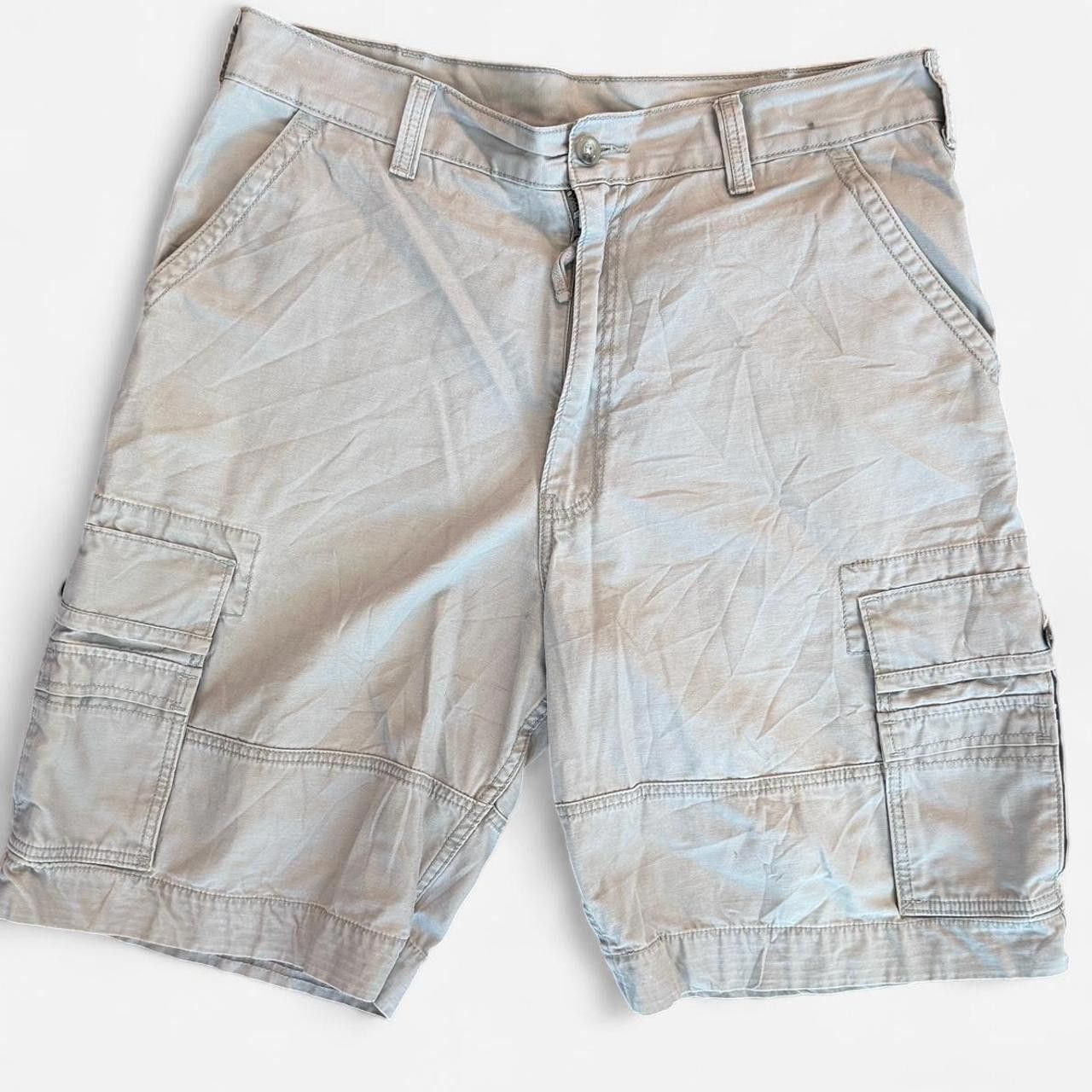 Levi's Levi's Men's tan cream Shorts Size US 41 - 1 Thumbnail